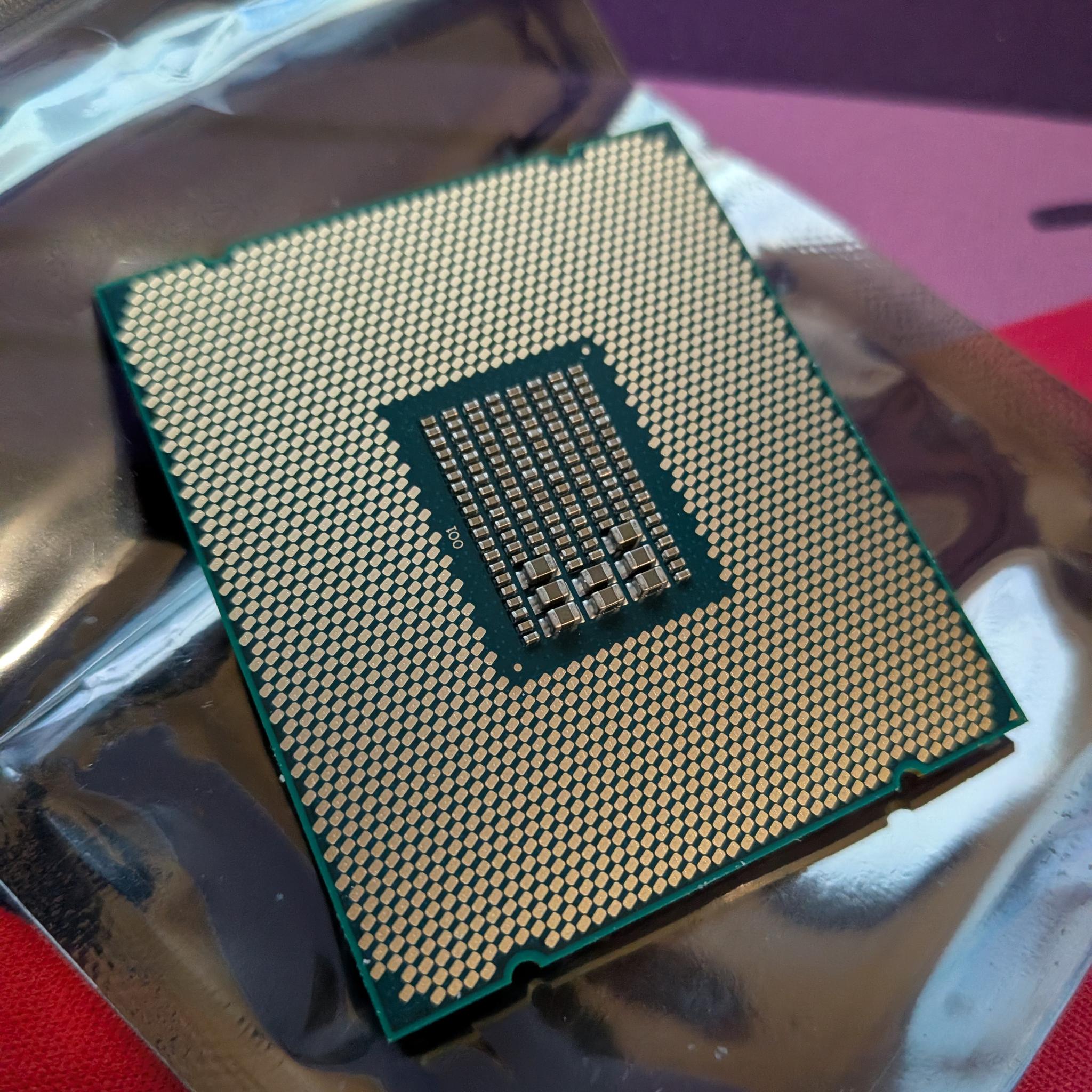 Intel XEON E5-1607 V4 SR2PH 3.10ghz 4 Cores 4 Threads 10MB Cache