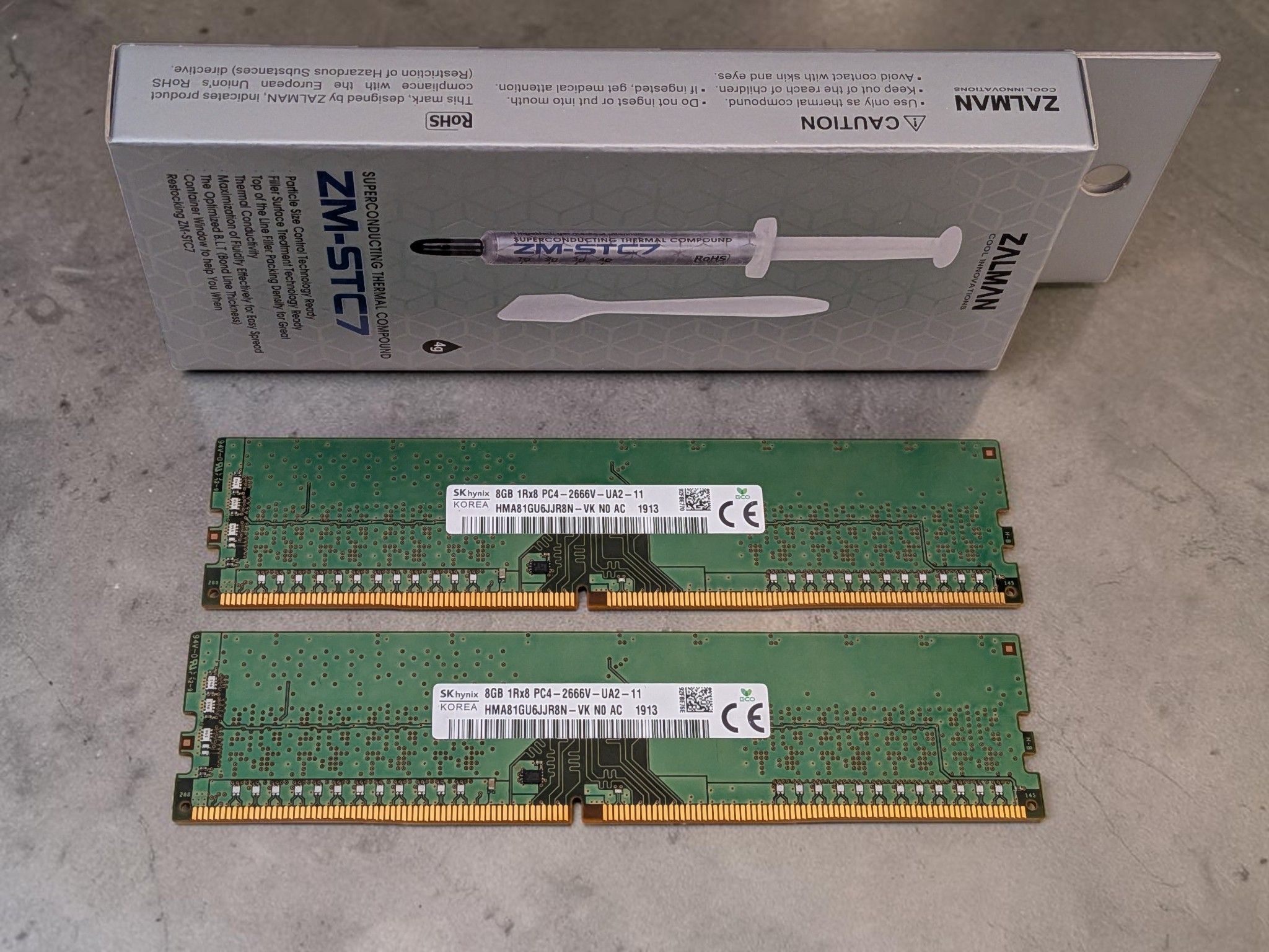 SK Hynix 16GB (2x8GB) DDR4-2666 Desktop RAM Kit, UDIMM Non-ECC Unbuffered + FREE STC7 Thermal Grease