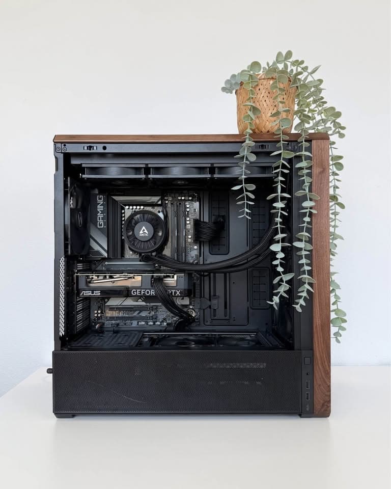 🌿✨ BLACK OUT GAMING PC | RYZEN 7 7700X | RTX 4070 SUPER | 32GB DDR5 ✨🌿