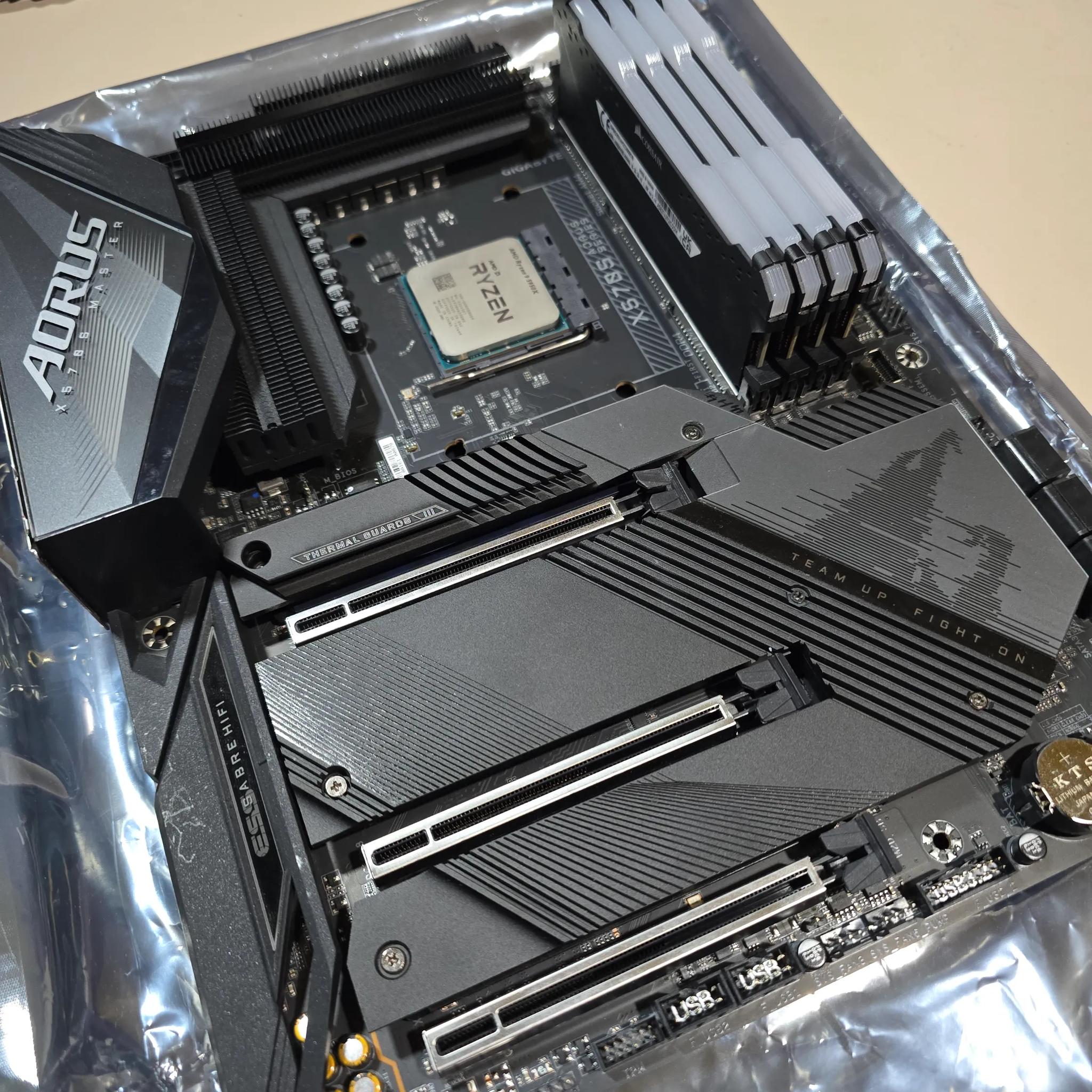 Ryzen 9 5950X / Aorus X570S Master *CPU/MOBO BUNDLE*