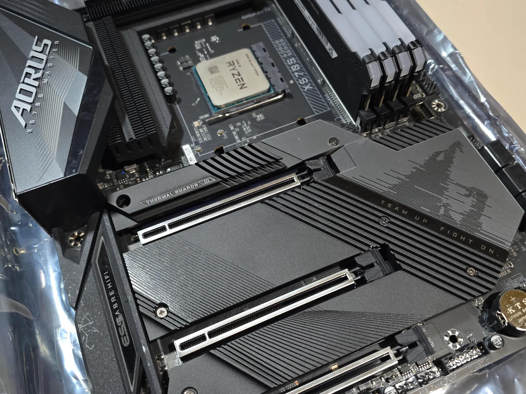 Ryzen 9 5950X / Aorus X570S Master *CPU/MOBO BUNDLE*