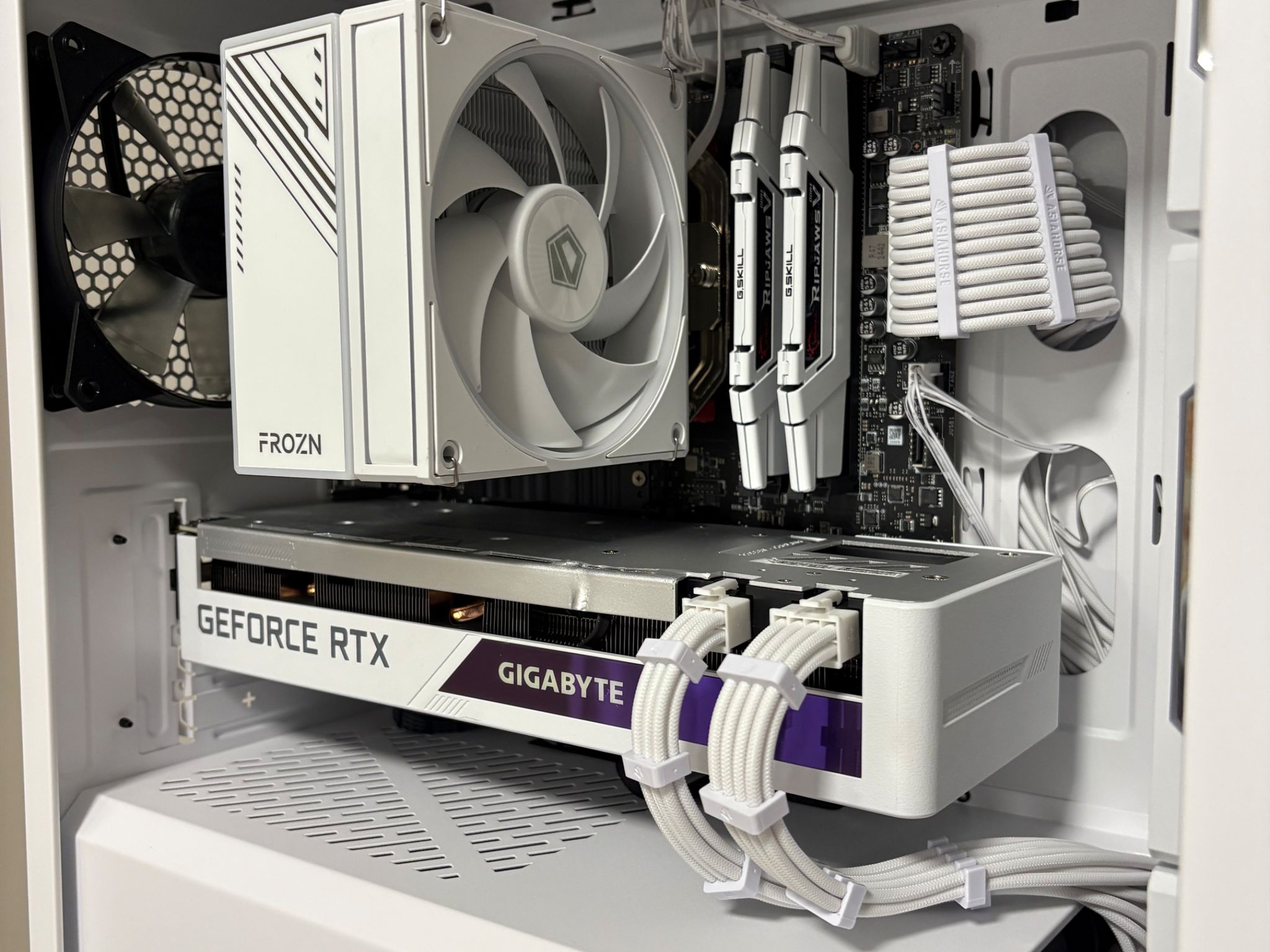 Ryzen 7 5700X3D & RTX 3070 - High-Performance Gaming & Productivity PC
