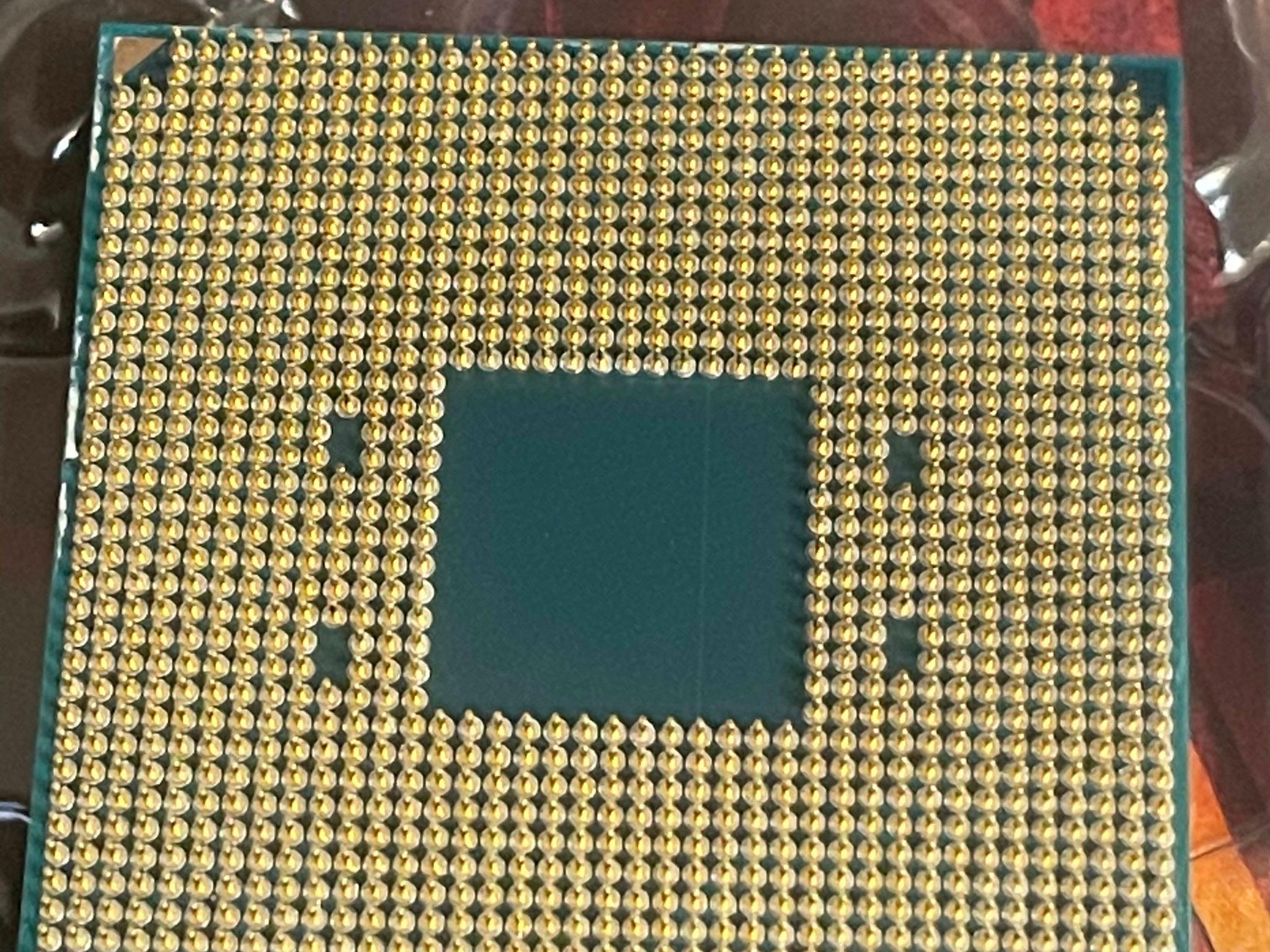 Ryzen 9 3900X 12 Core/24 Thread