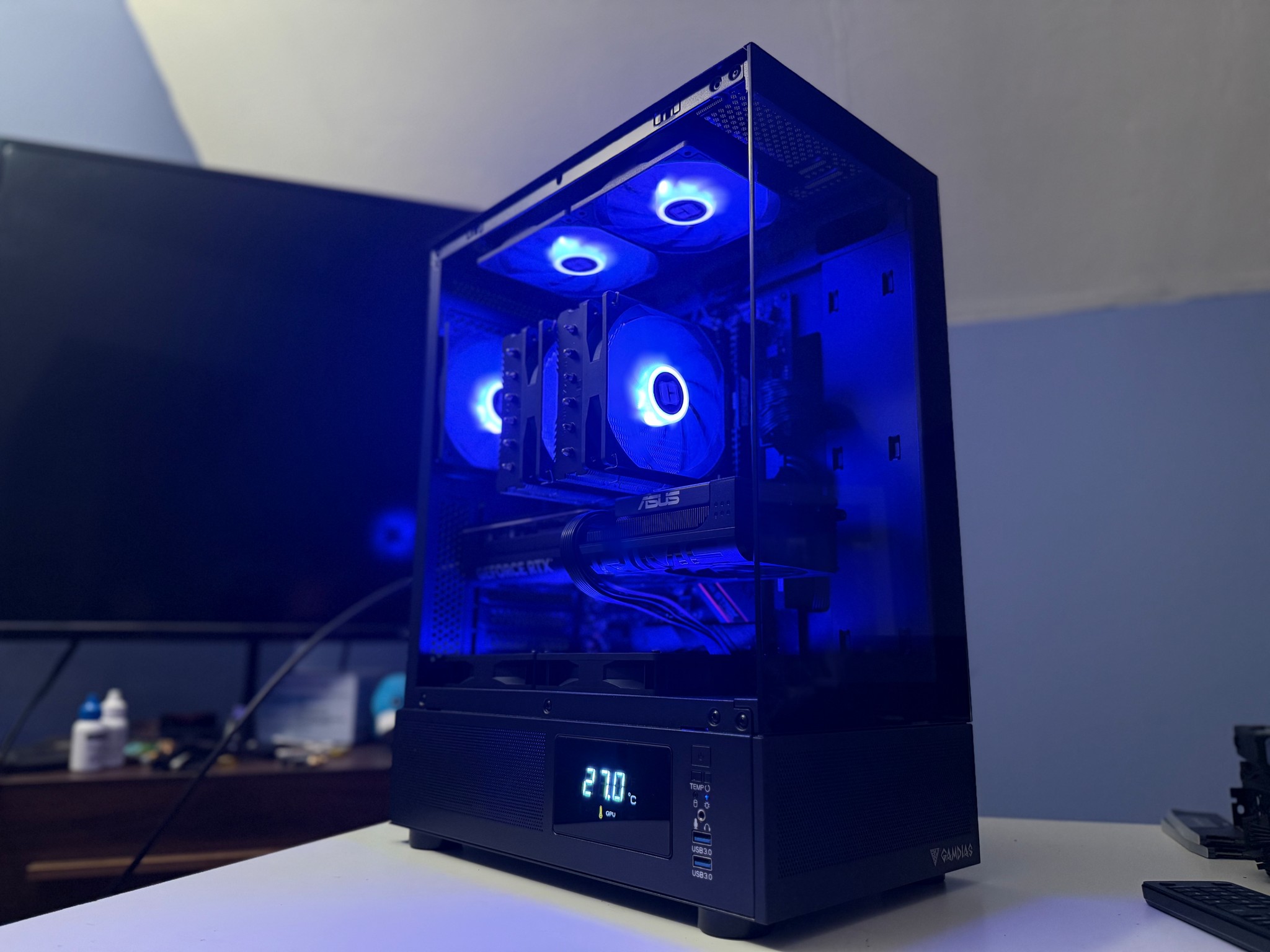 RTX 5070 | Ryzen 7 5800X | 2TB SSD | 16GB DDR4