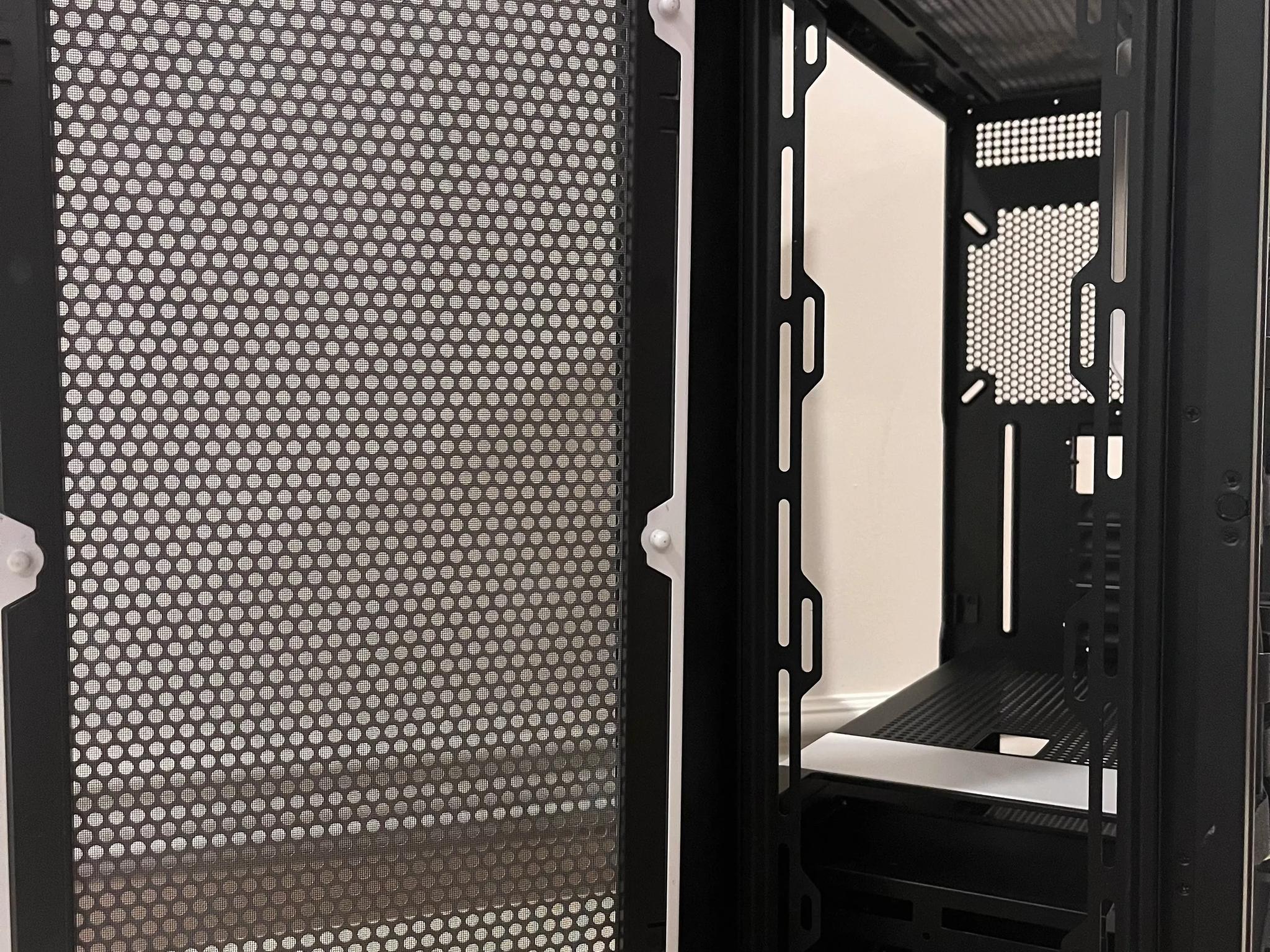 Like New H7 White/Black NZXT Case