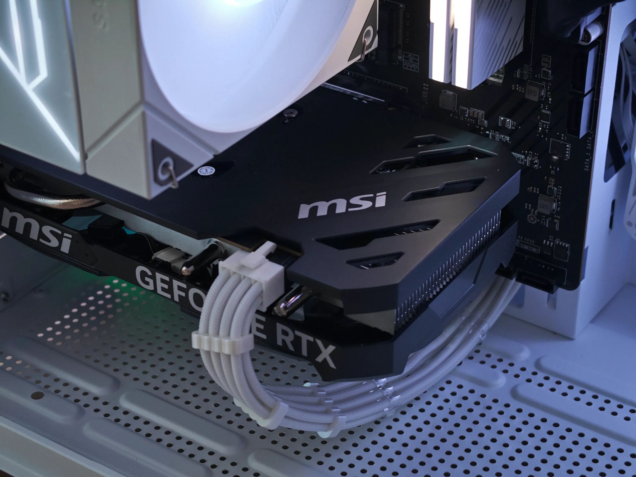 RTX 4060, Ryzen 8400F, 32GB DDR5, 1TB NVMe Gaming PC