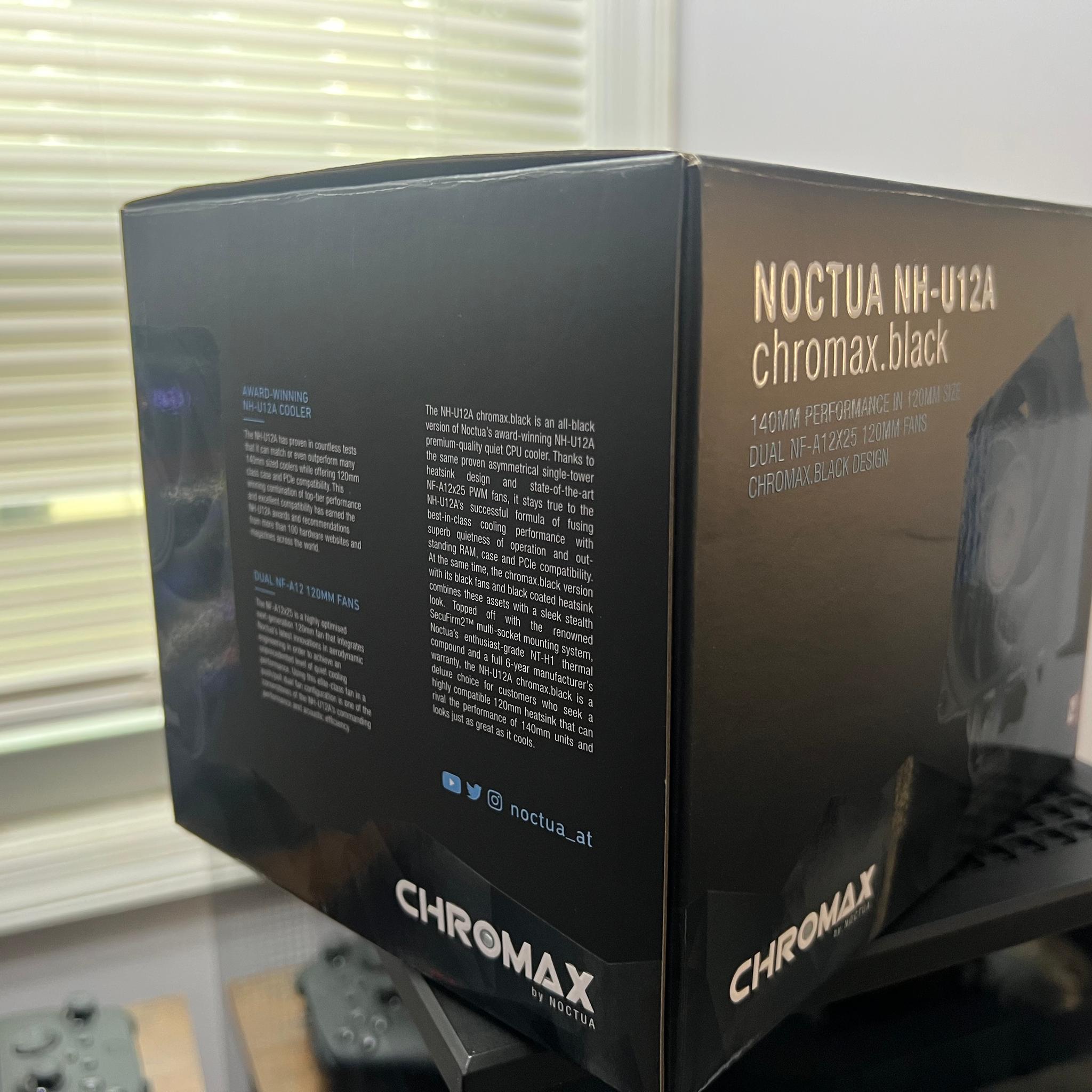 Noctua NH-U12A chromax.Black, 120mm Single-Tower CPU Cooler (Black)