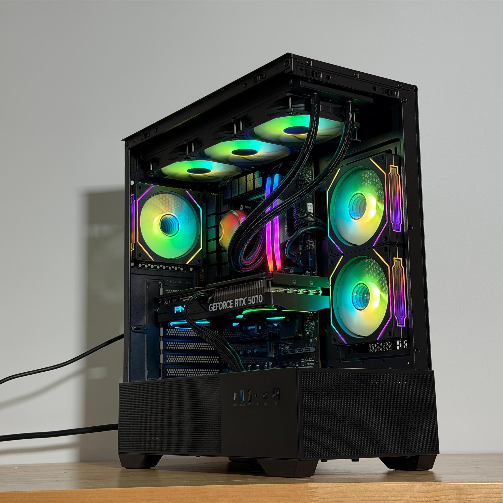 RTX 5070 Ryzen 7 7700x Gaming PC