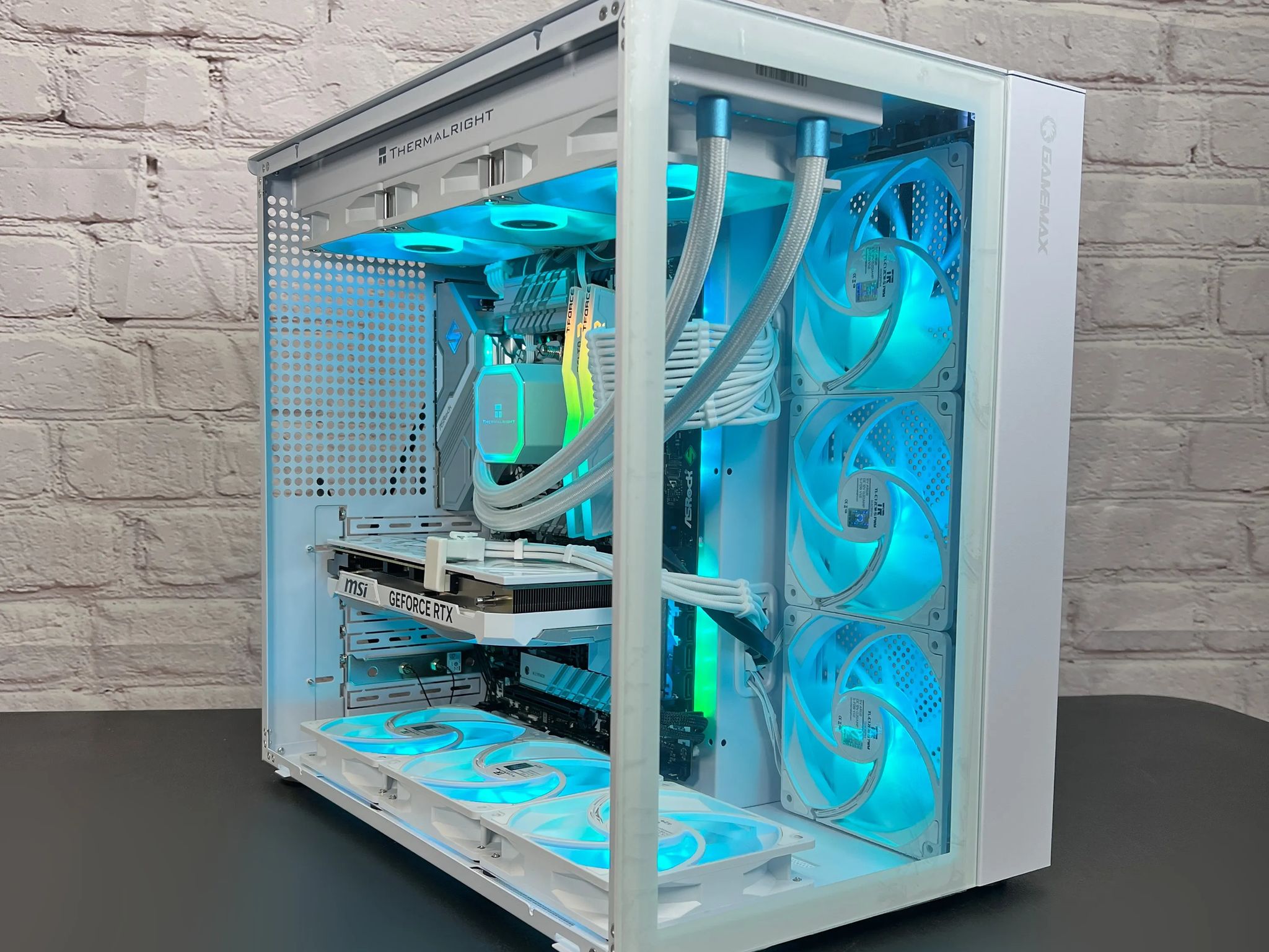 Intel i5 13600K RTX 4070 32GB RAM 1TB M.2 Wifi 6 Win11 Pro Gaming PC