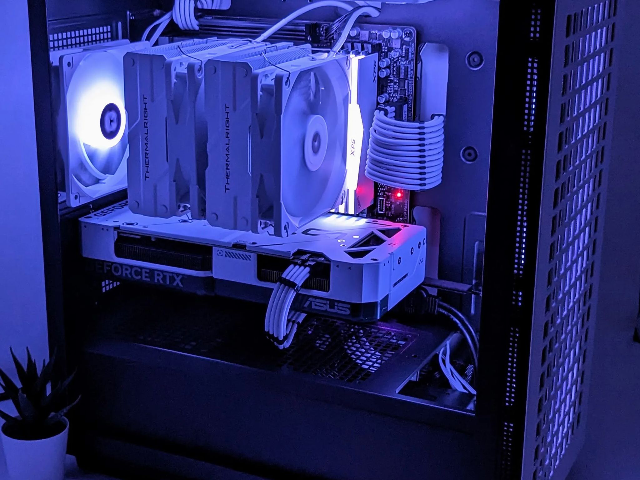 Future Foundation | RTX 4070 | Ryzen 5 7600X | 32gb RAM | MSI M461 2TB Gen 4 NVMe SSD