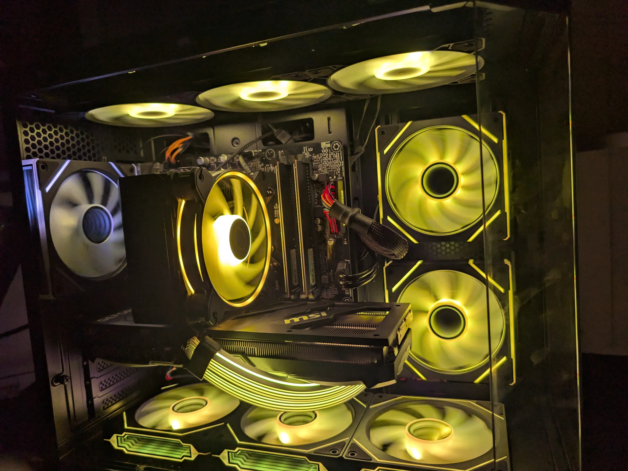 RGBEAUTY Fast 🎨 gaming PC sale! RTX 4060 TI! Windows activated! 🪟 ARGB FANS 🎨 240 FPS Ready ⬆️