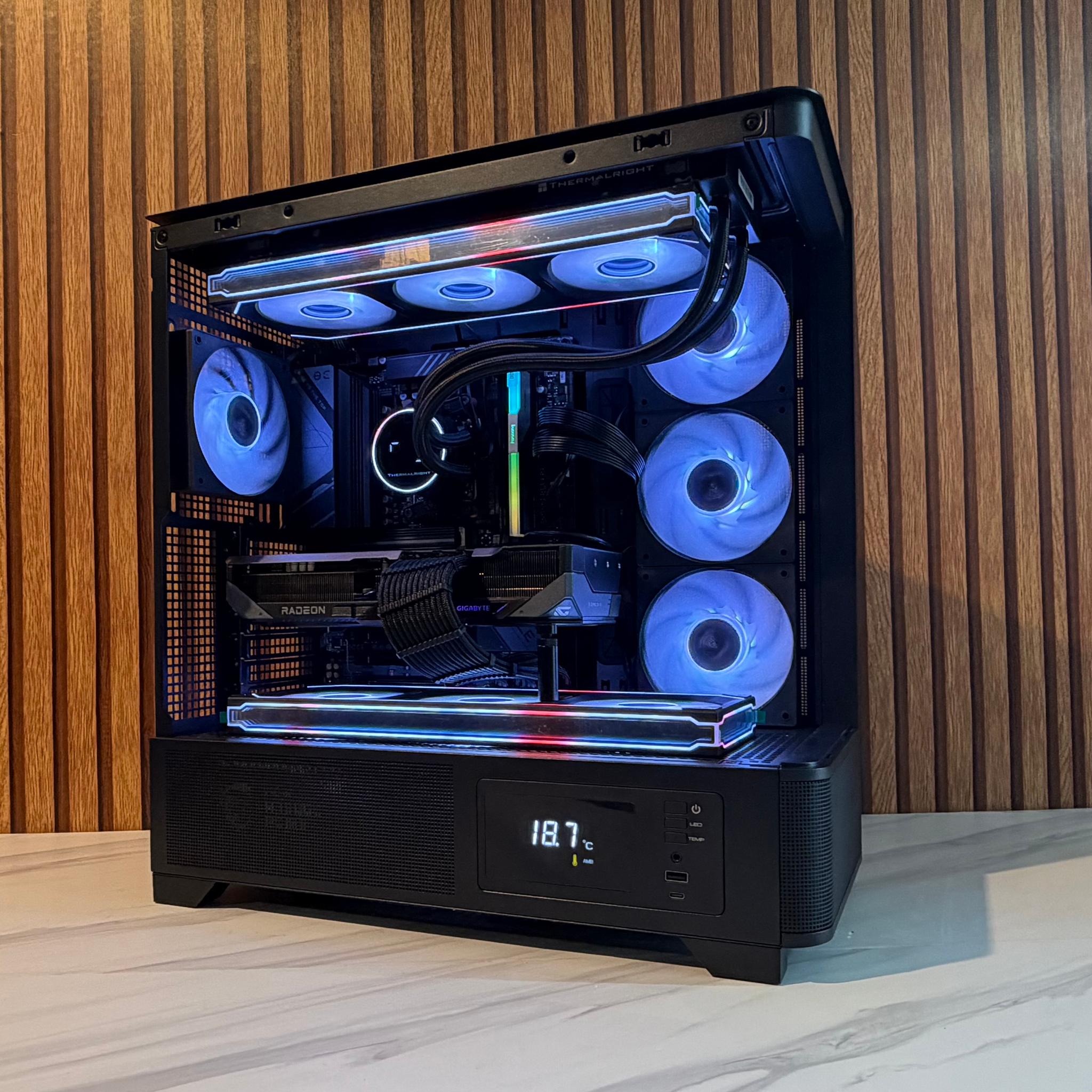 9070 XT 16GB | RYZEN 7 7700 | 1TB SSD | 750w | 360mm AIO