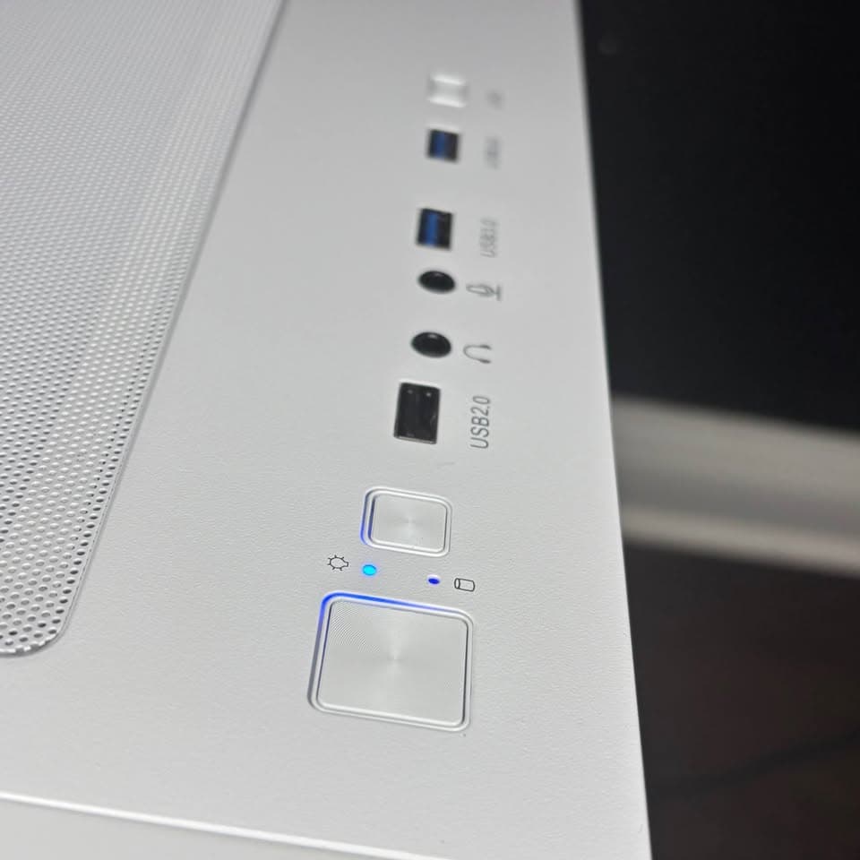 White Gaming PC (RTX 3060 Ti 8GB + Intel Core I7-10700K)