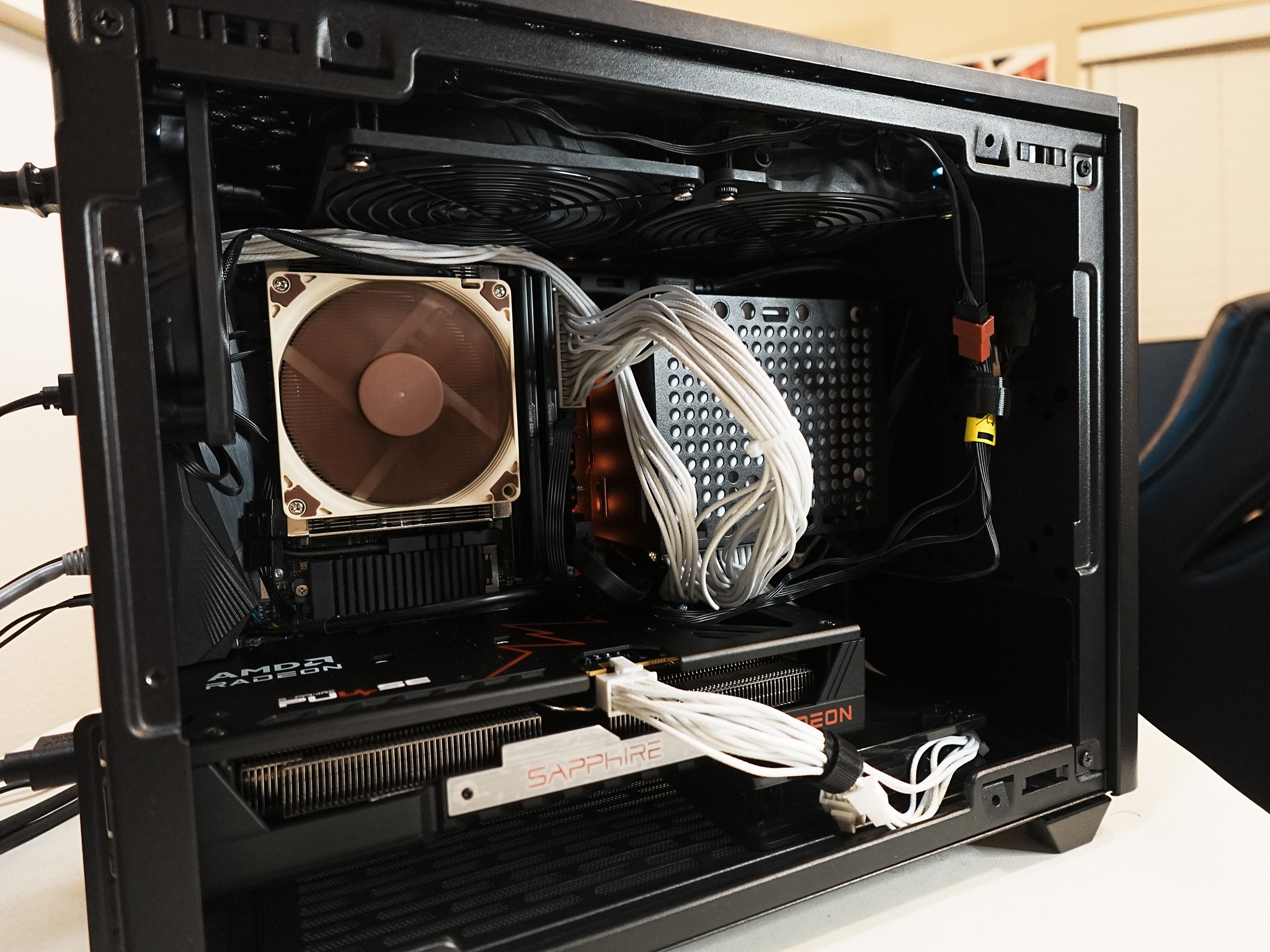 💰🏆✨ Gorgeous Affordable ITX | Ryzen 7 5700X3D | Radeon RX 9060 XT 16GB | 32GB DDR4 RAM | 1TB SSD