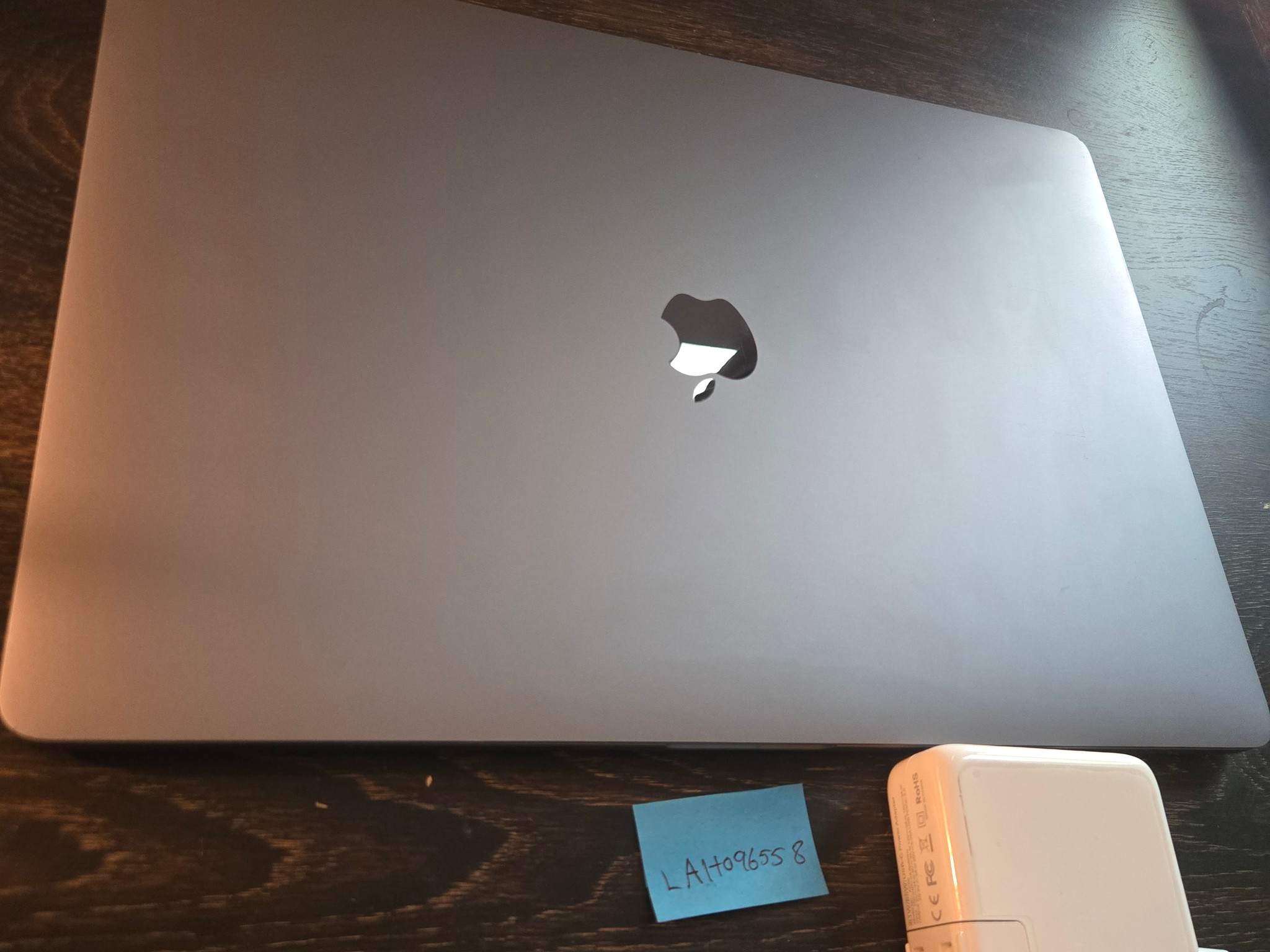 Apple Macbook Pro 16 inch Laptop - 2019 - 1TB - intel i9 - Model A2141