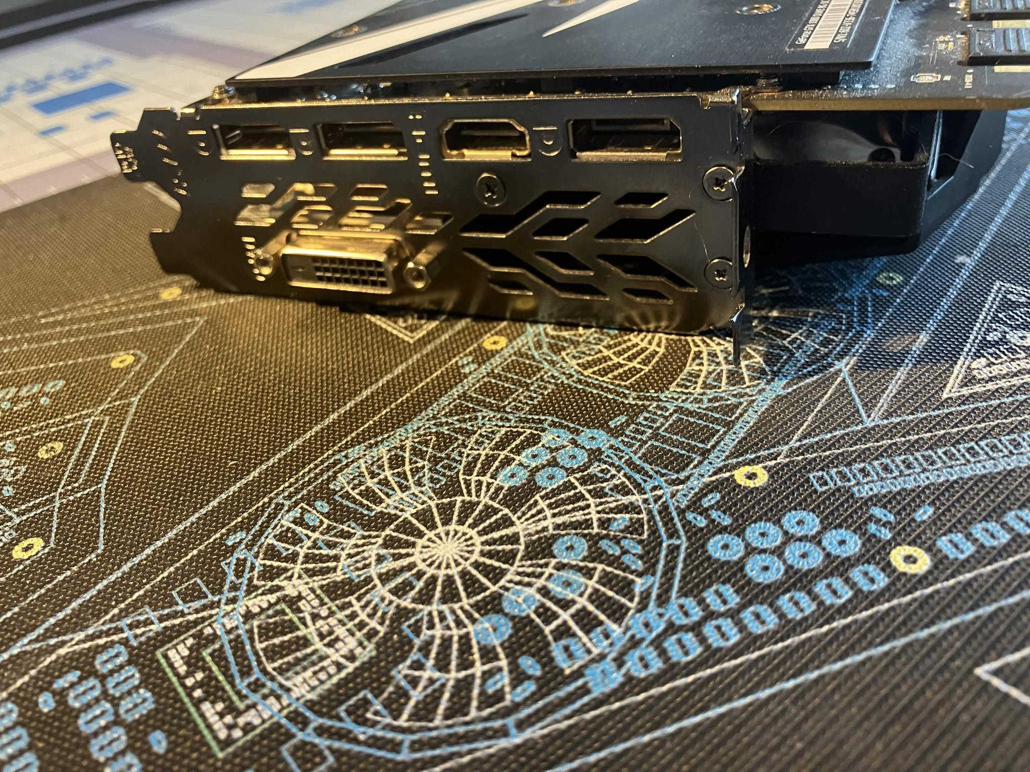 MSI DUKE OC GeForce GTX 1080 - Image 4