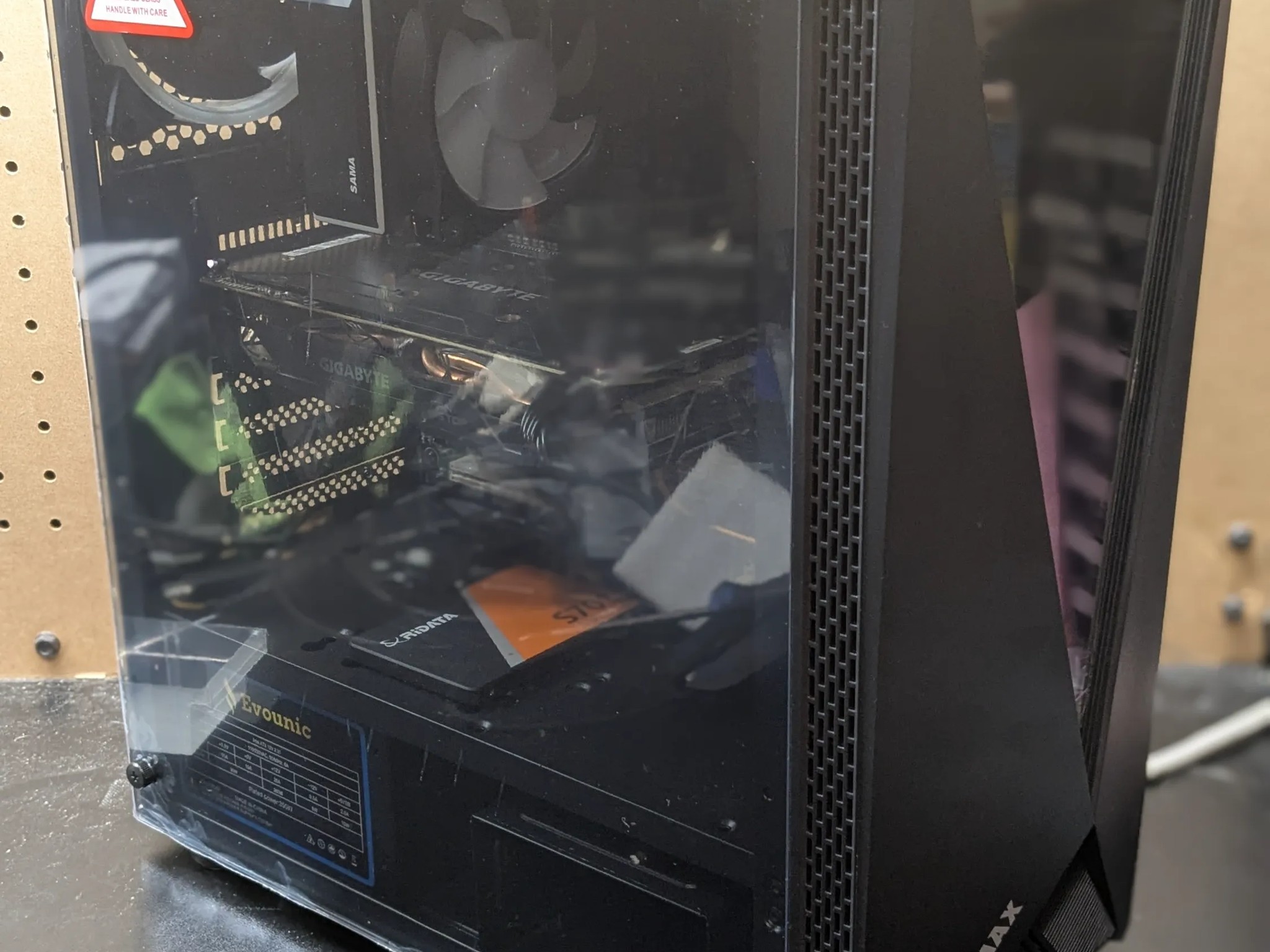 120 FPS Fortnite | 180 Day Warranty | Xeon (Same as i7) , 16GB RAM, 480GB SSD, RX 570 4GB, RGB