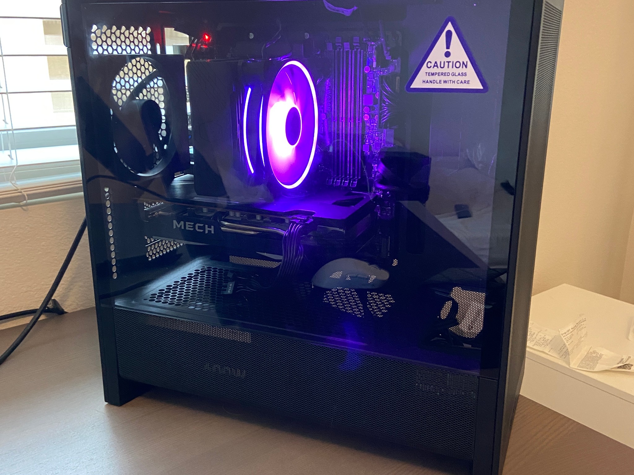 RX 6600, I3 12100f, 16gb ram, 620gb SSD, Gaming PC