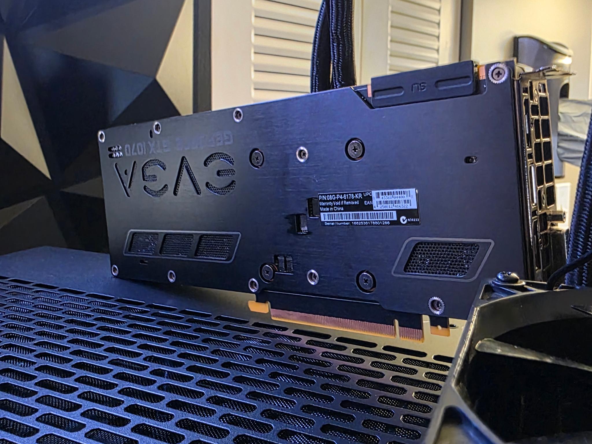 EVGA GTX 1070 HYBRID