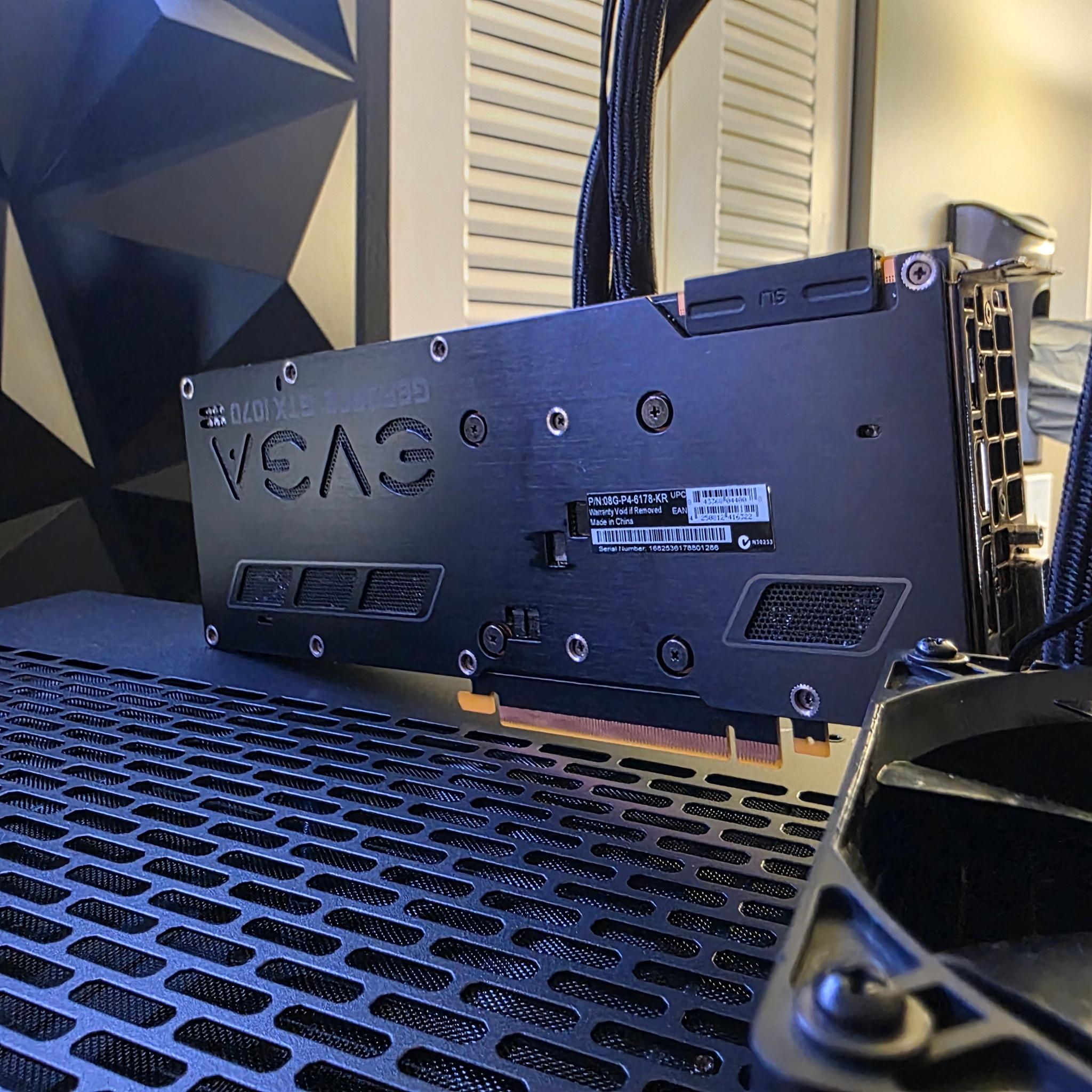 EVGA GTX 1070 HYBRID