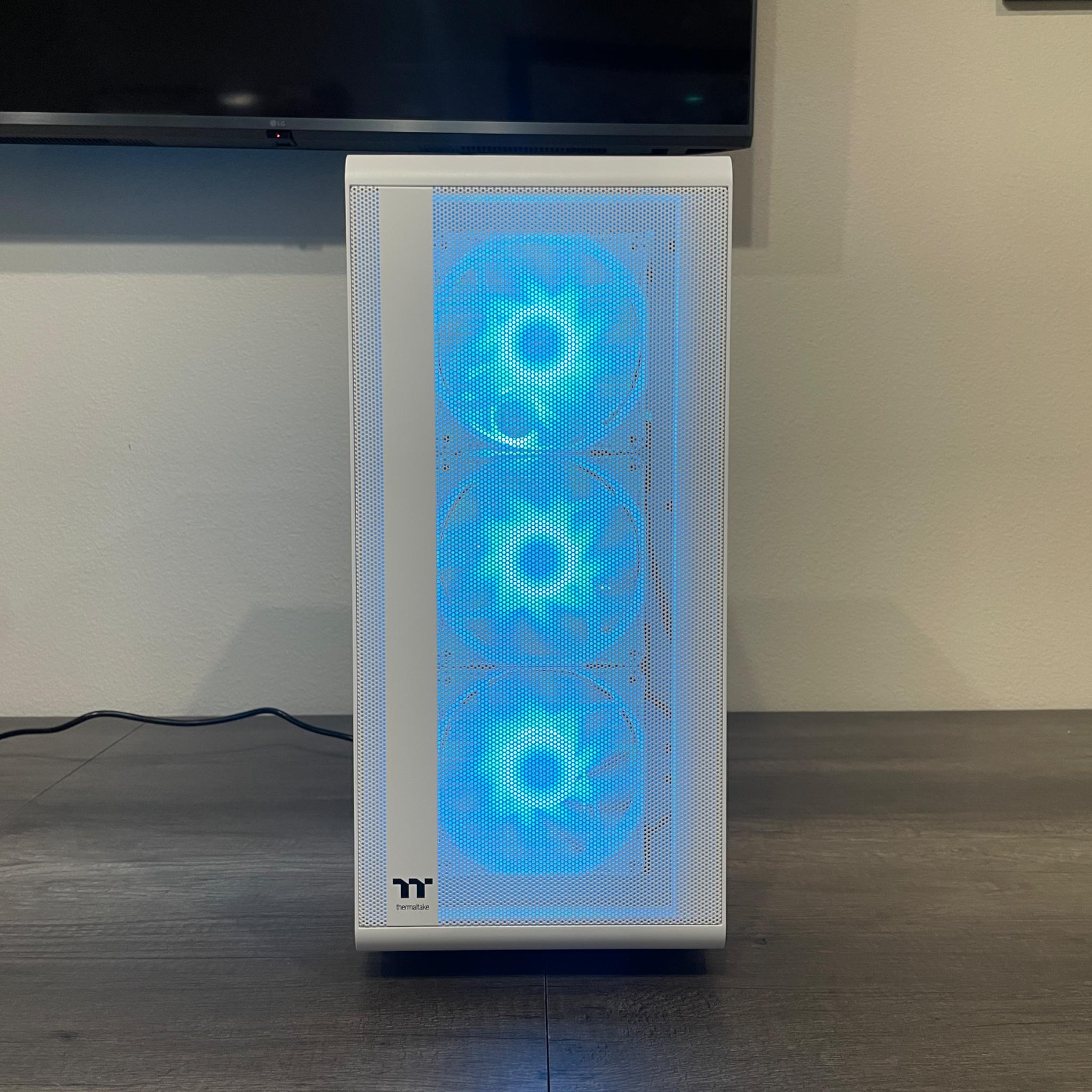Custom White Gaming PC / ASROCK PG Velocita / Ryzen 7 3700X / RTX 2070 / 16GB / 1TB / Windows 11 Pro