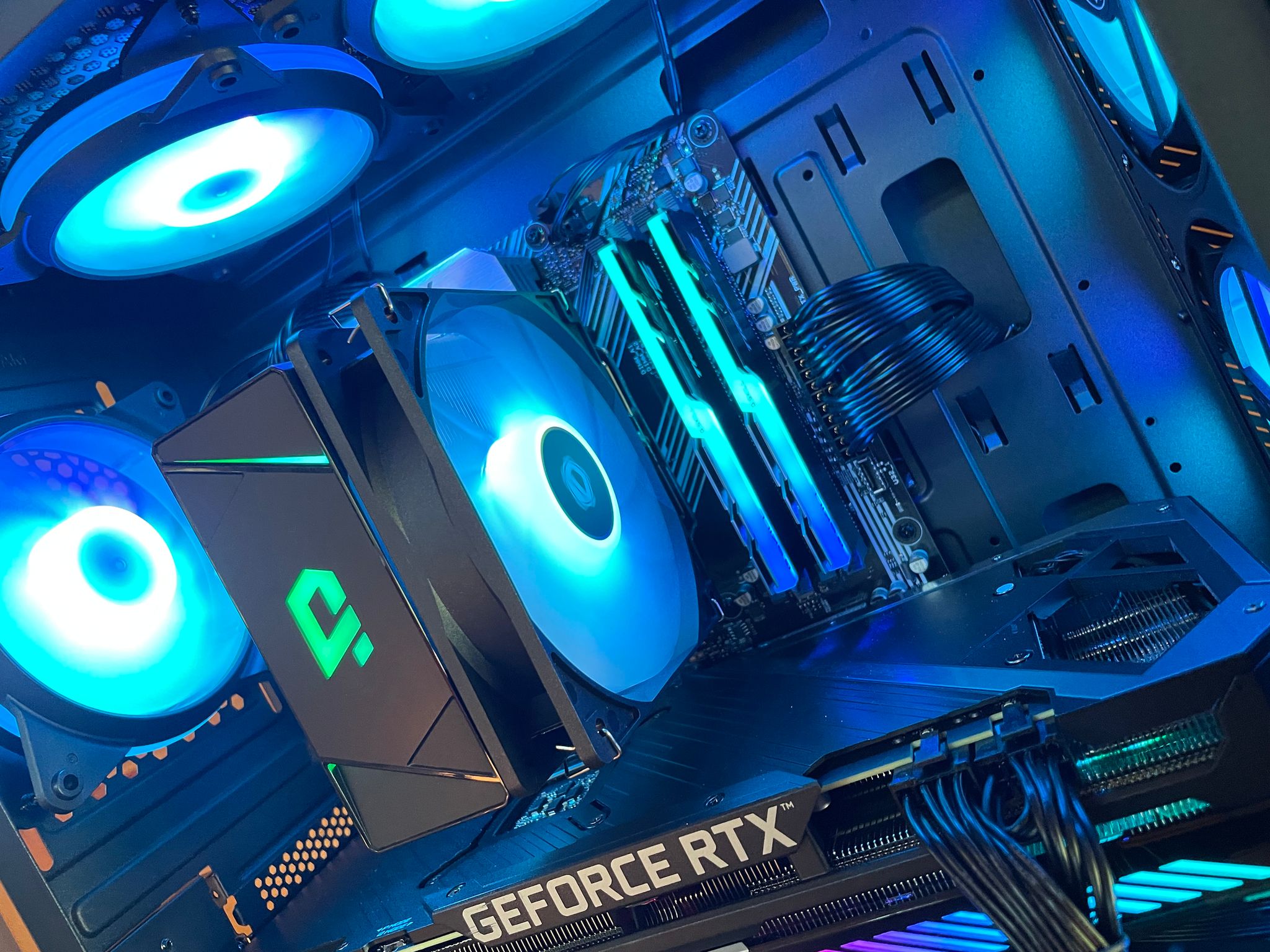 Ryzen 5 5600 RTX 3060ti