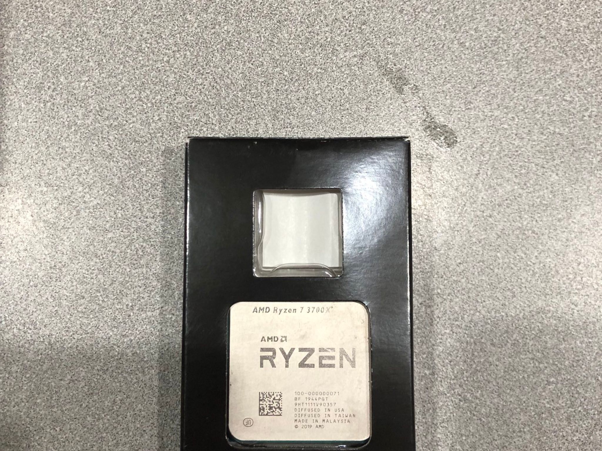 AMD Ryzen 7 3700X