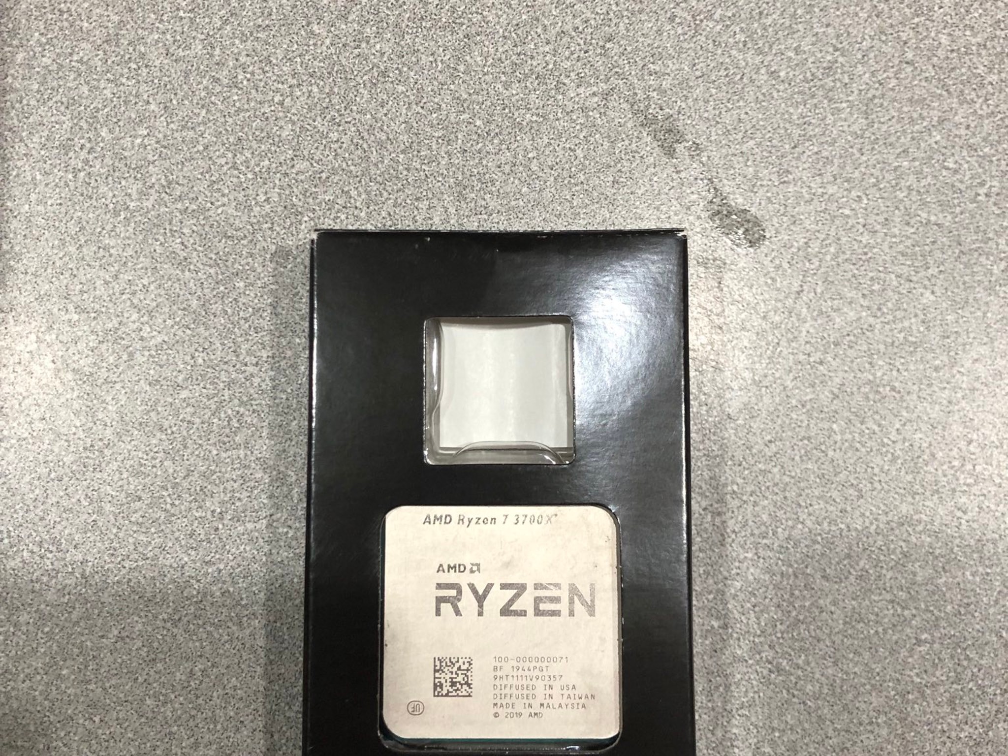AMD Ryzen 7 3700X