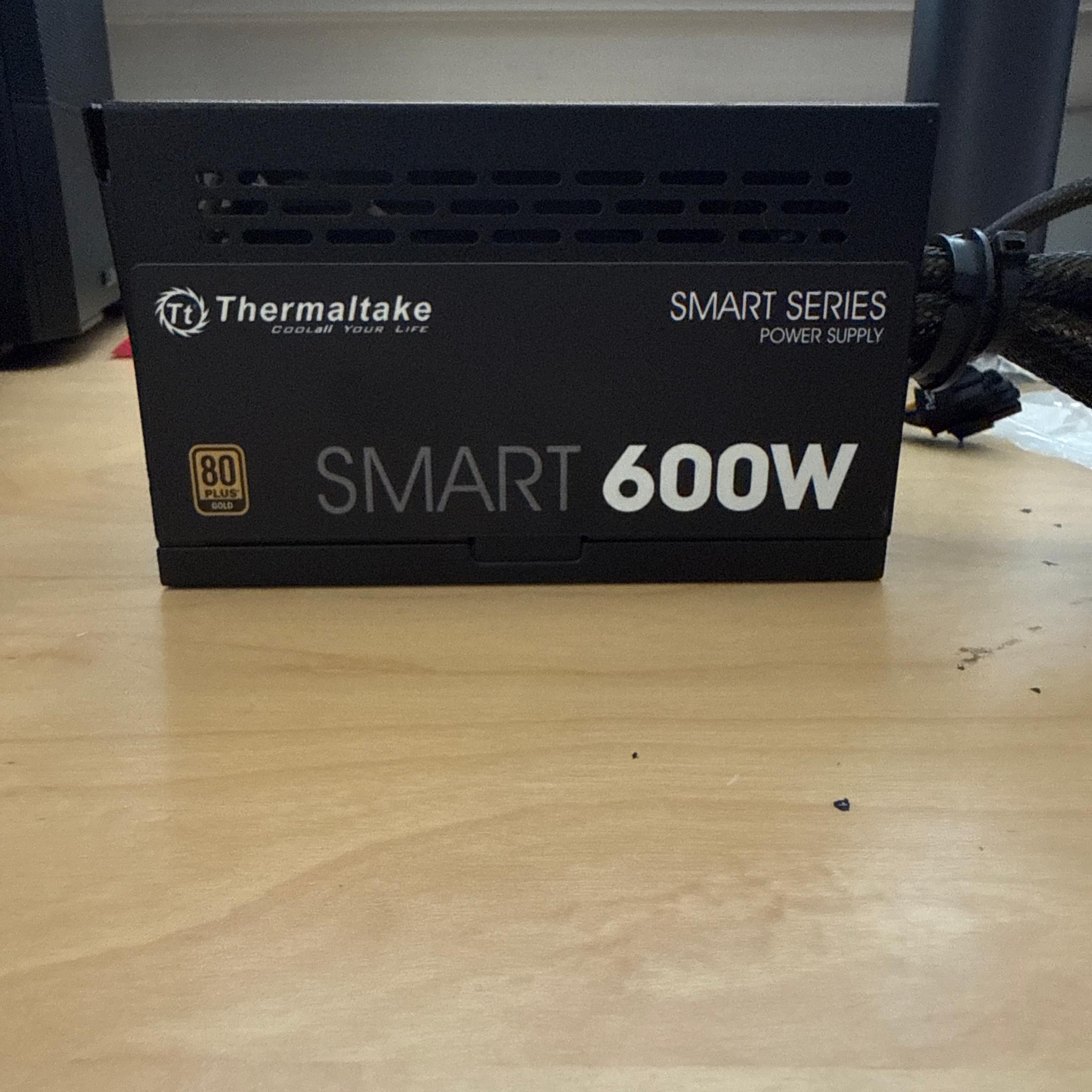 Thermaltake smart 600w power supply