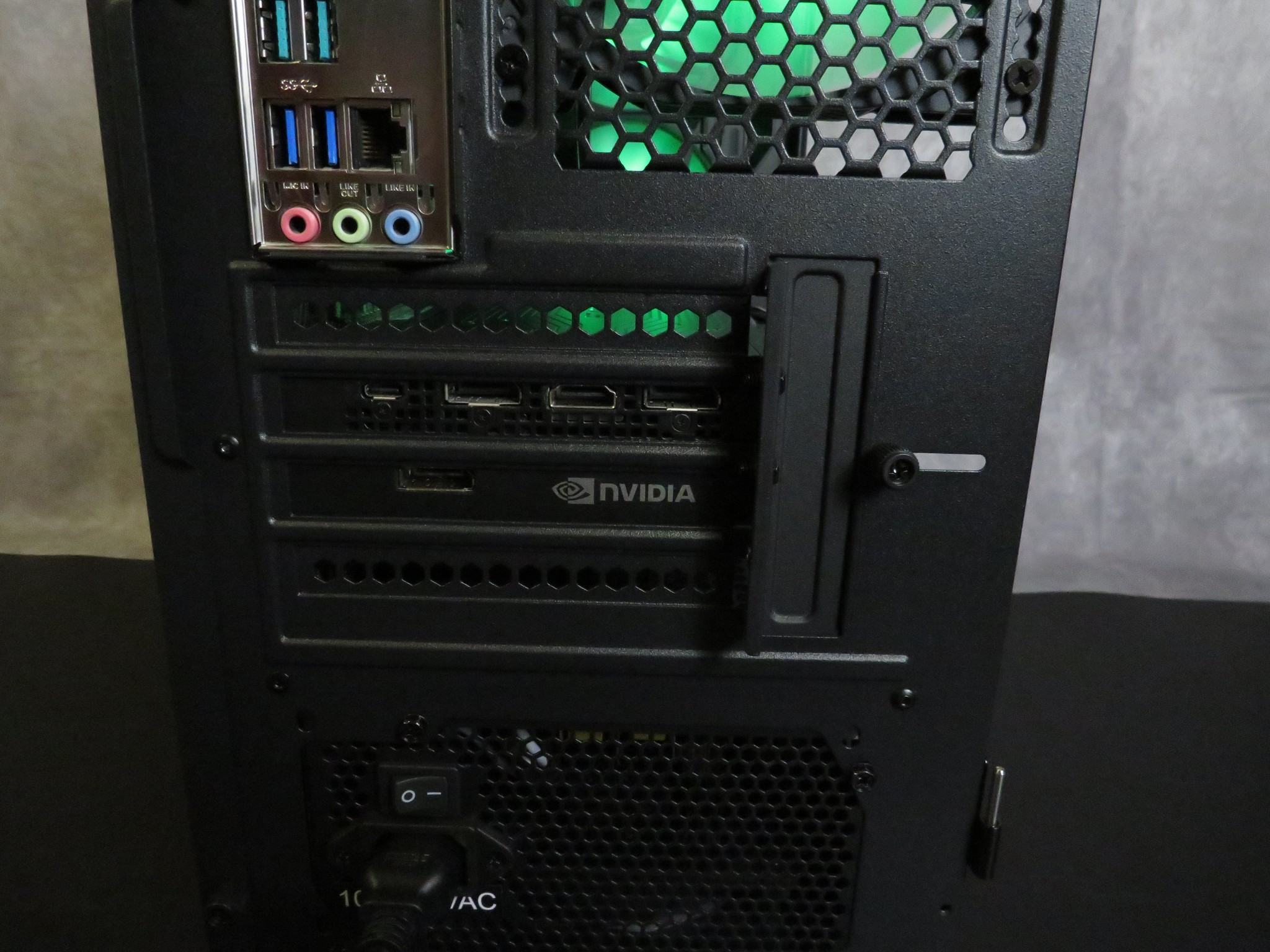 Founders Edition 1440p Budget Gamer: Ryzen 5 3600 + Nvidia FE RTX 2070 Super + 16 GB DDR4 + 1 TB SSD