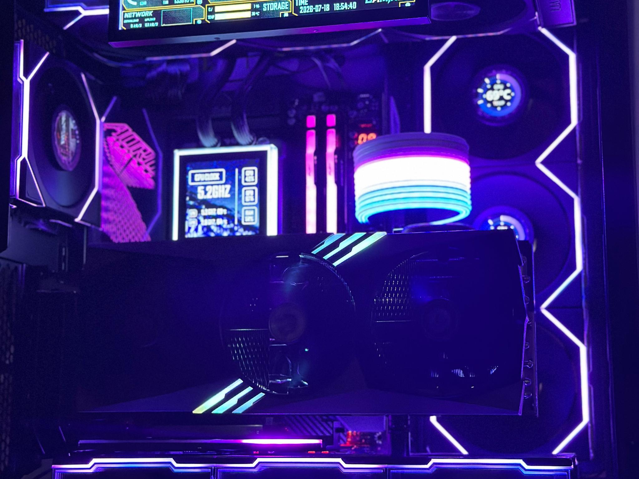 Msi Gaming Trio 9800X3d 9100 pro 4TB Kingston Ram CL 30