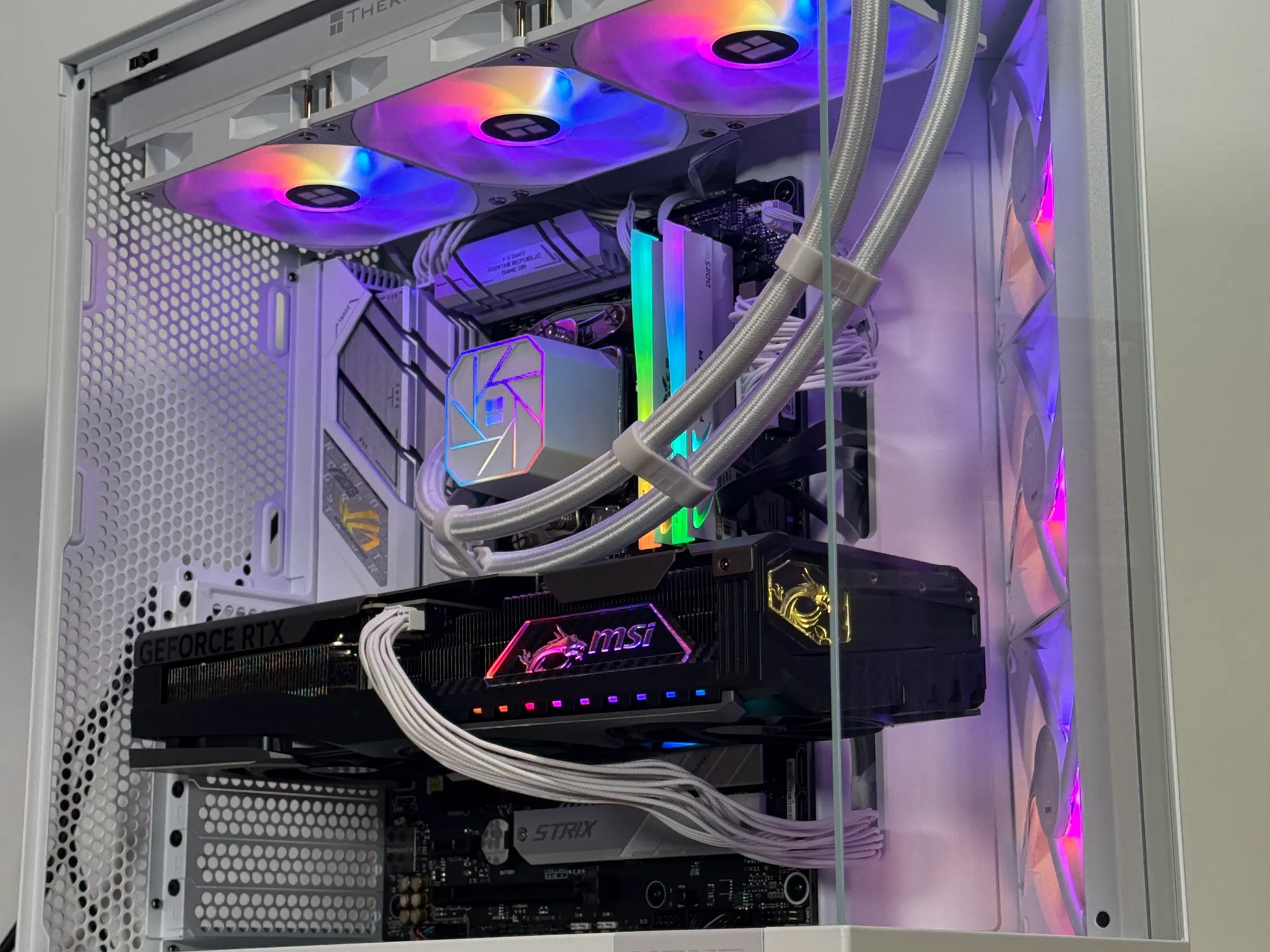 RTX 5070 Ryzen 9 7900x Gaming PC