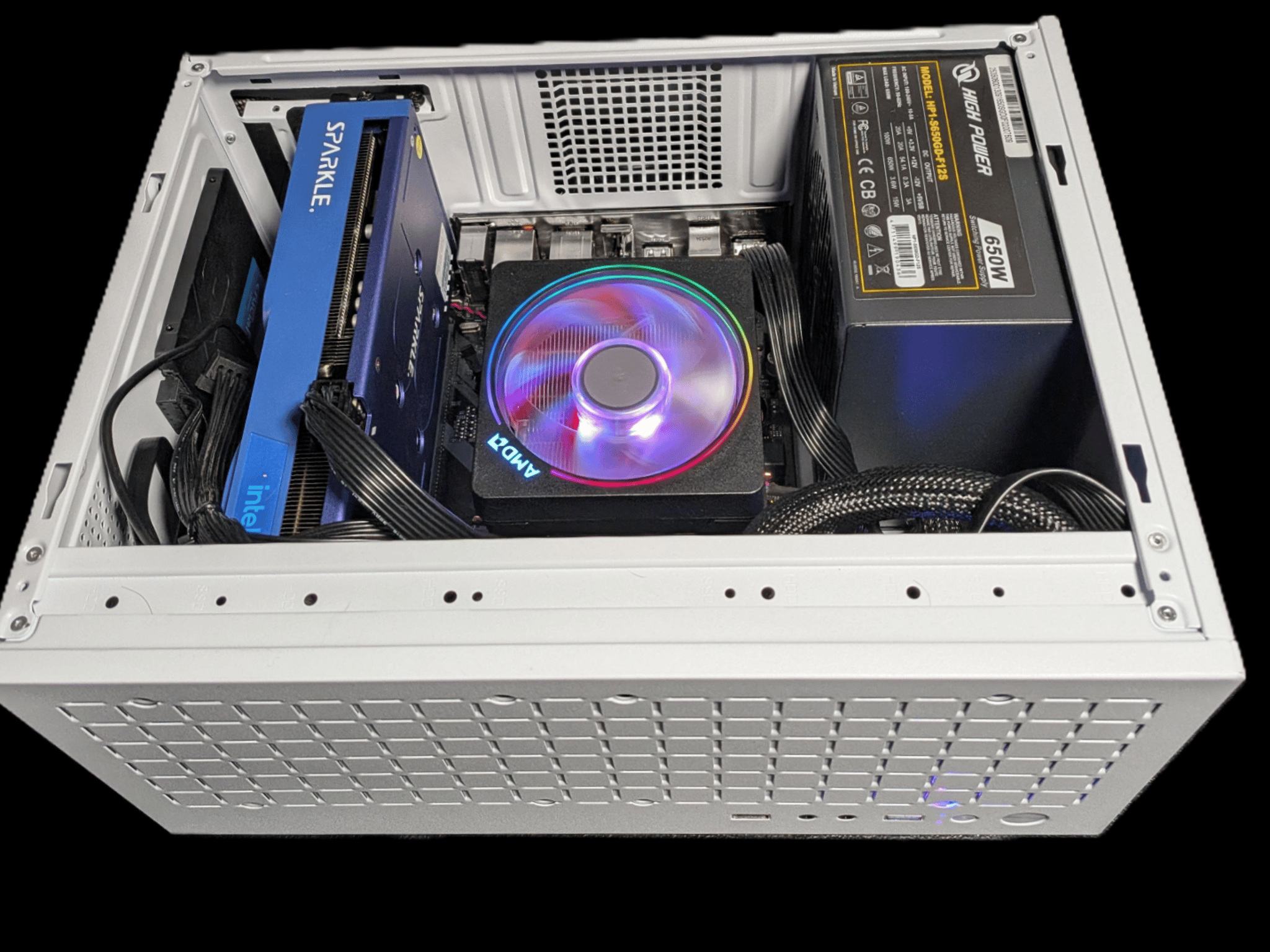 READY-TO-PLAY BUNDLE | Ryzen 7 7700X | Sparkle Intel Arc B570 OC | 32GB DDR5