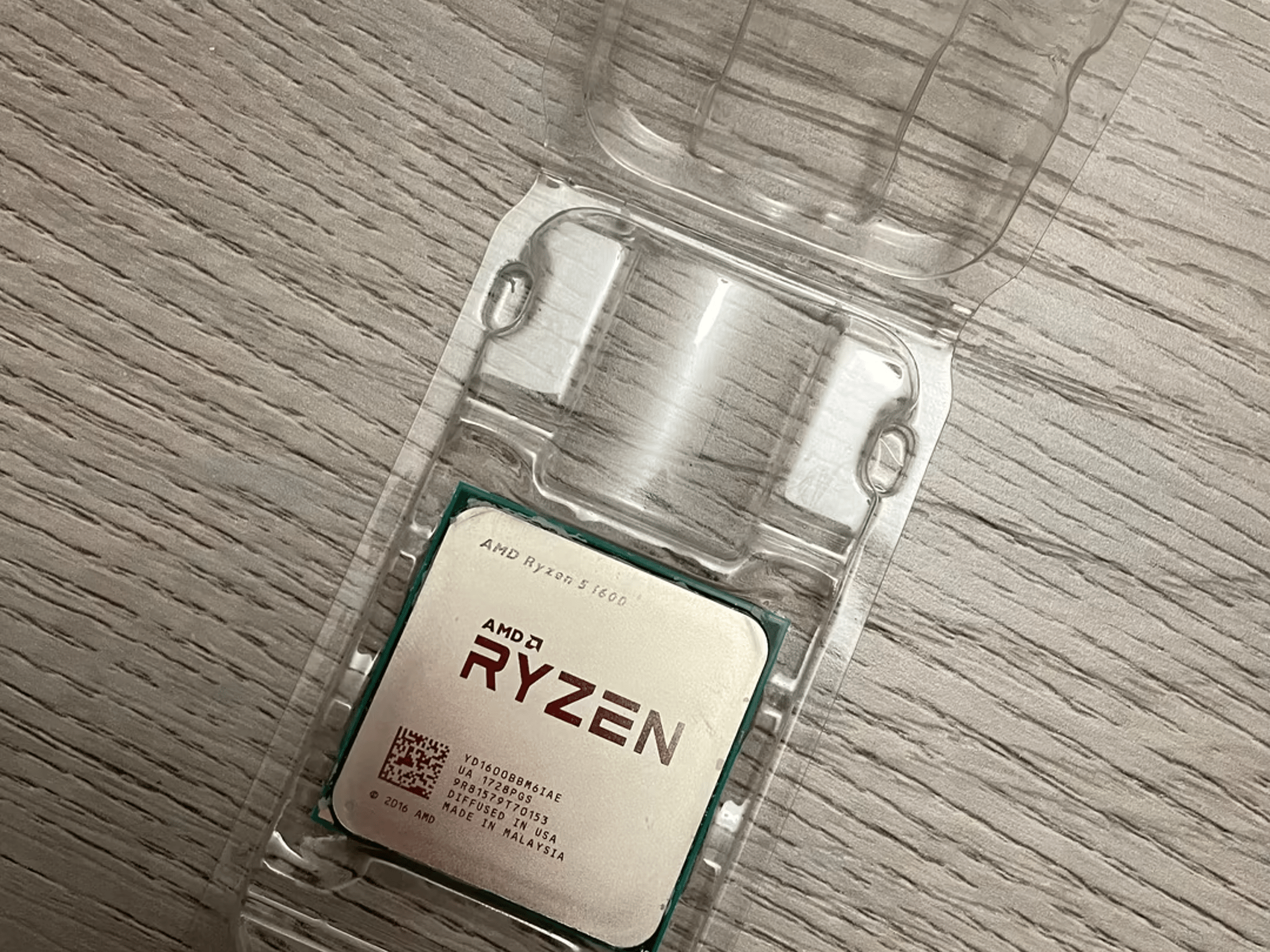 Ryzen 5 1600 with Wraith Spire cooler