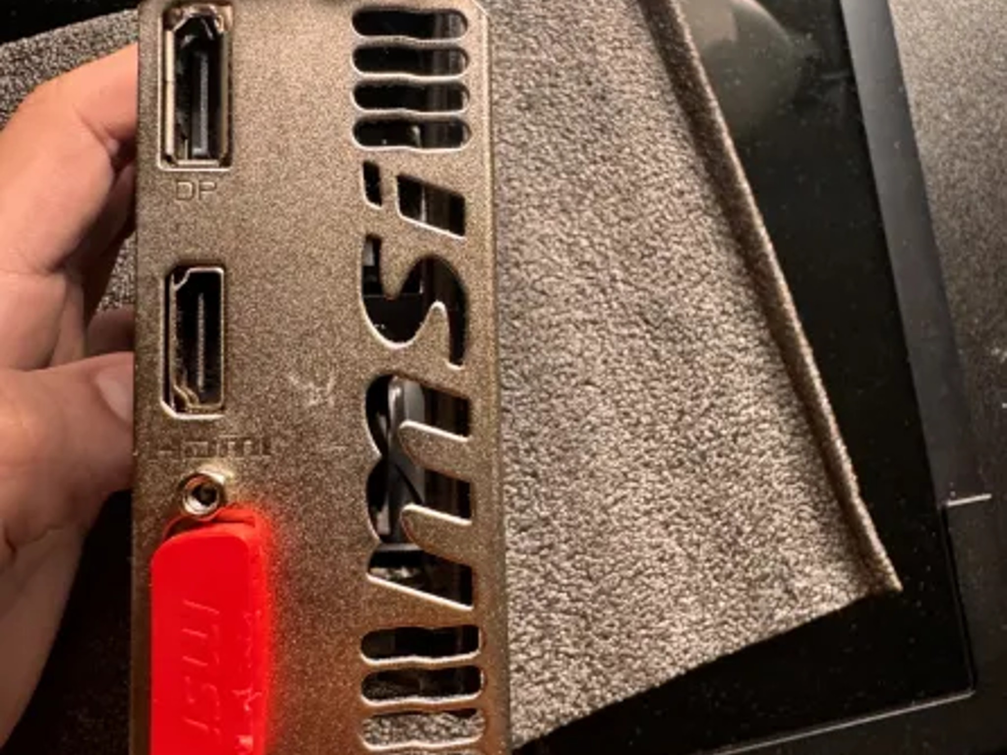 Radeon RX 550 AERO ITX 2G OC