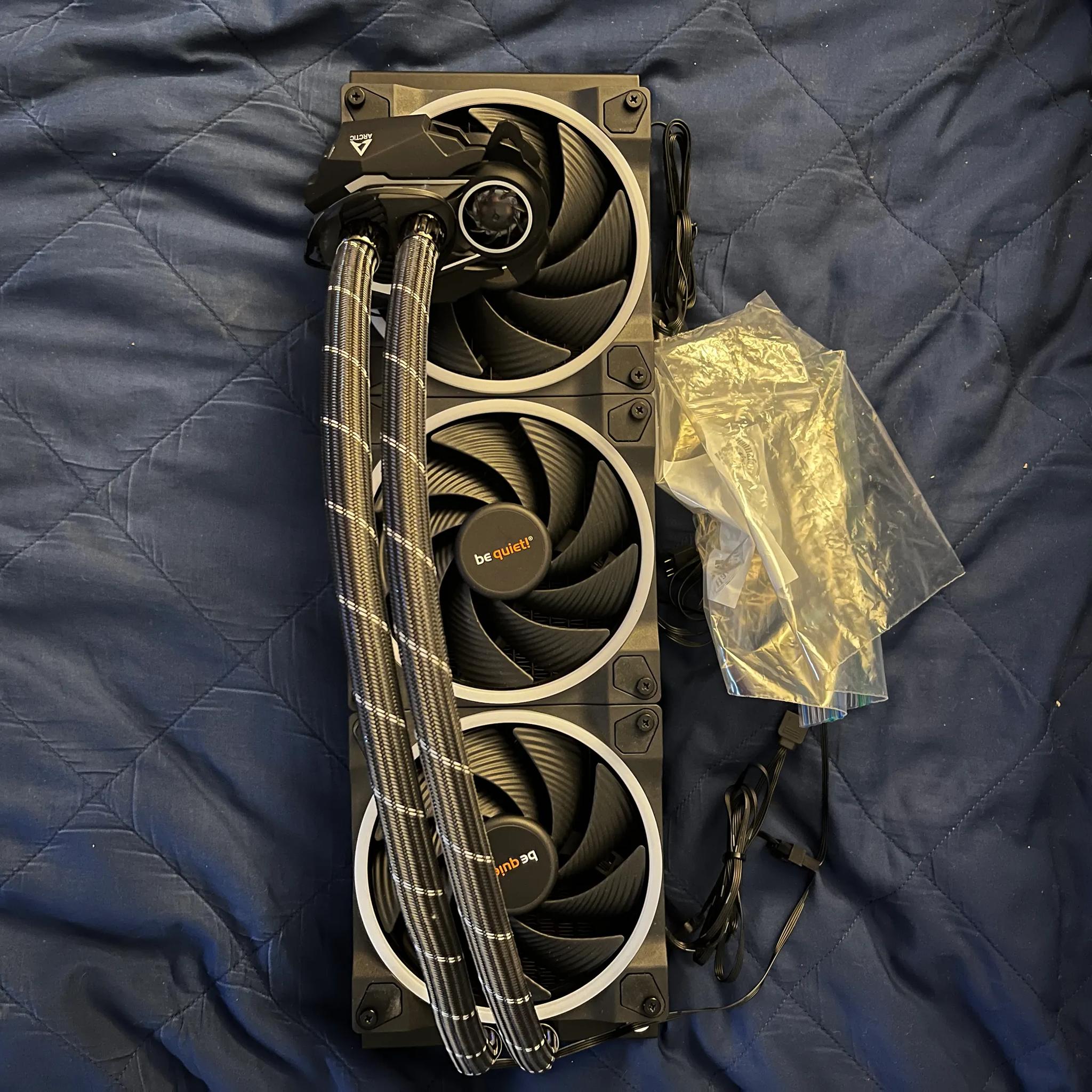 Arctic Liquid Freezer II 420mm AIO w/ be quiet! Light Wing Fans