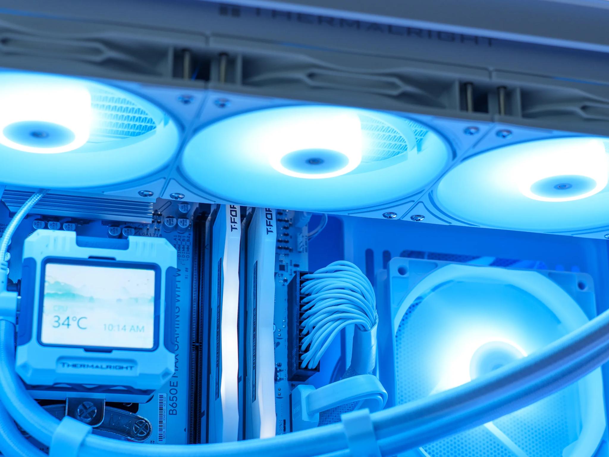 9800X3D/9070 XT All White Gaming PC | 32GB DDR5 | 2TB Samsung m.2 | 360 AIO