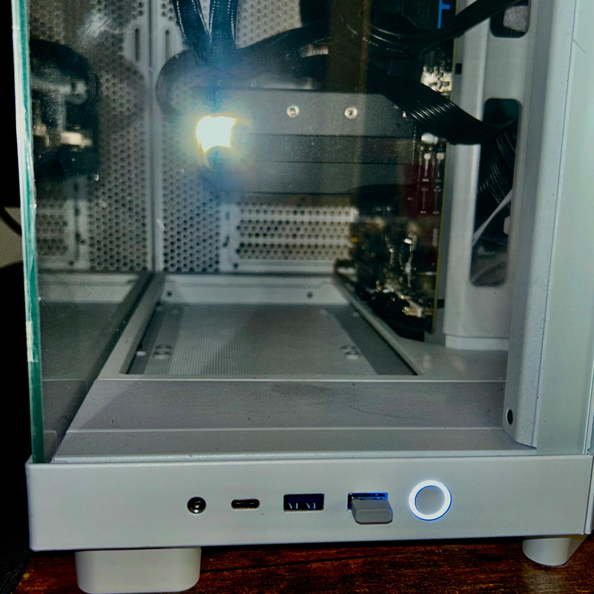 1440p RYZEN 7 9700x 4070 Gaming PC