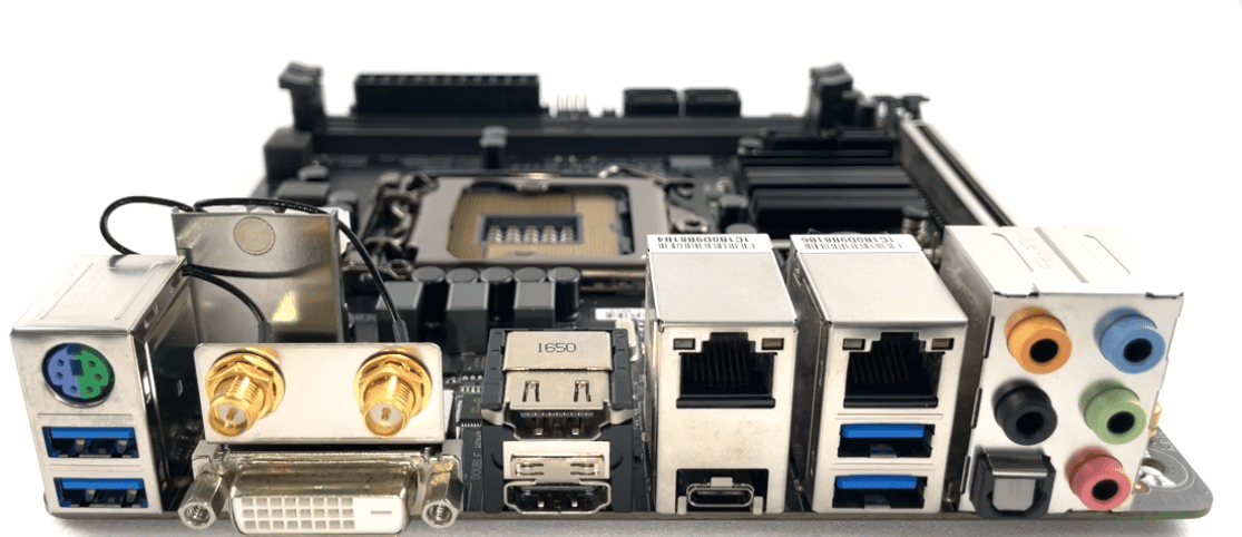 Gigabyte GA-Z270N-WIFI Mini-ITX Motherboard Bundle Intel I7 7700k CPU, DDR4 ram (2x8 GB), I/O SHIELD