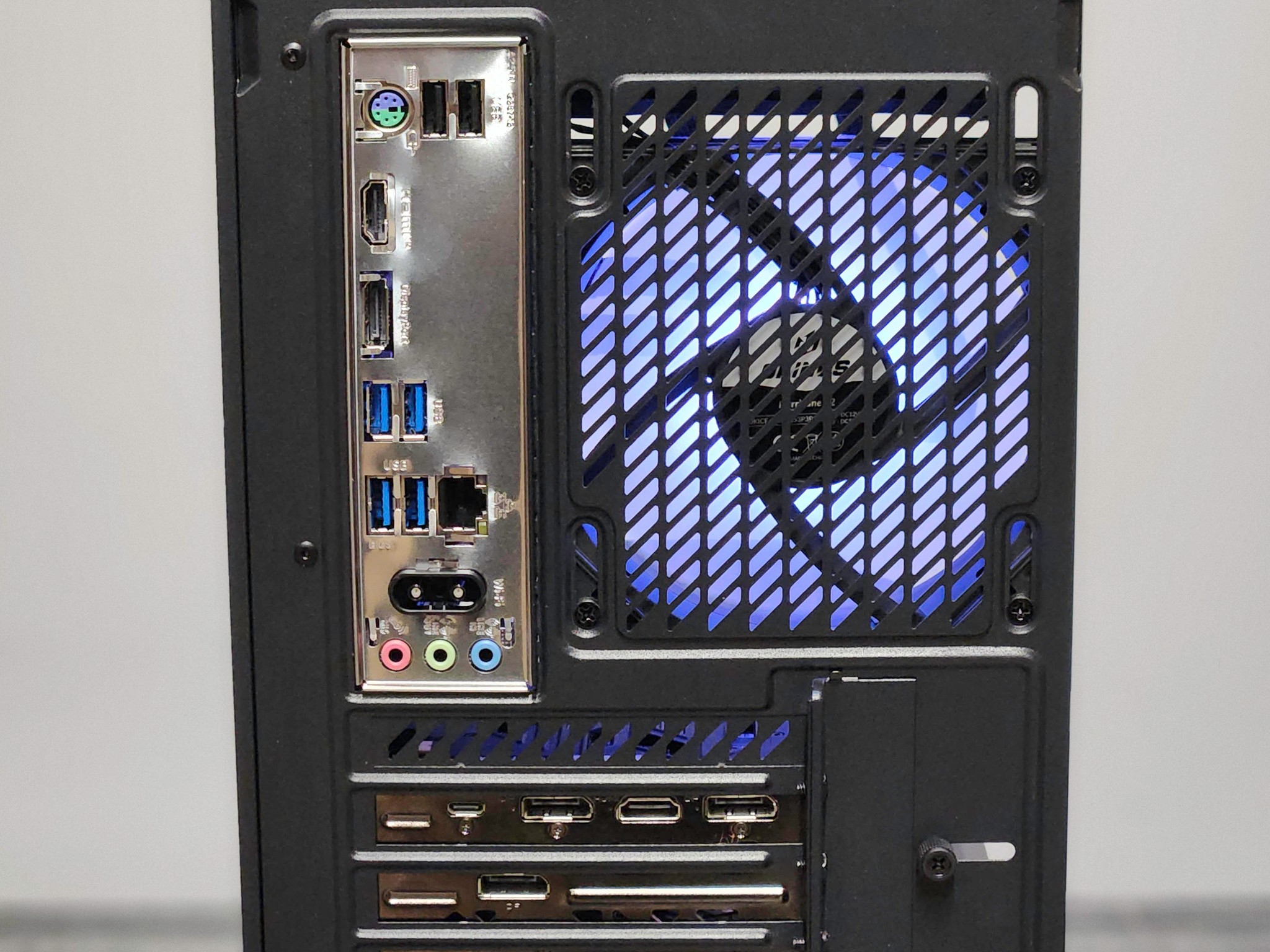 RTX 2080 Super 8GB | Liquid cooled Gaming PC | Ryzen 5 5600X |32GB DDR4 | 512GB SSD | Win 11 Pro