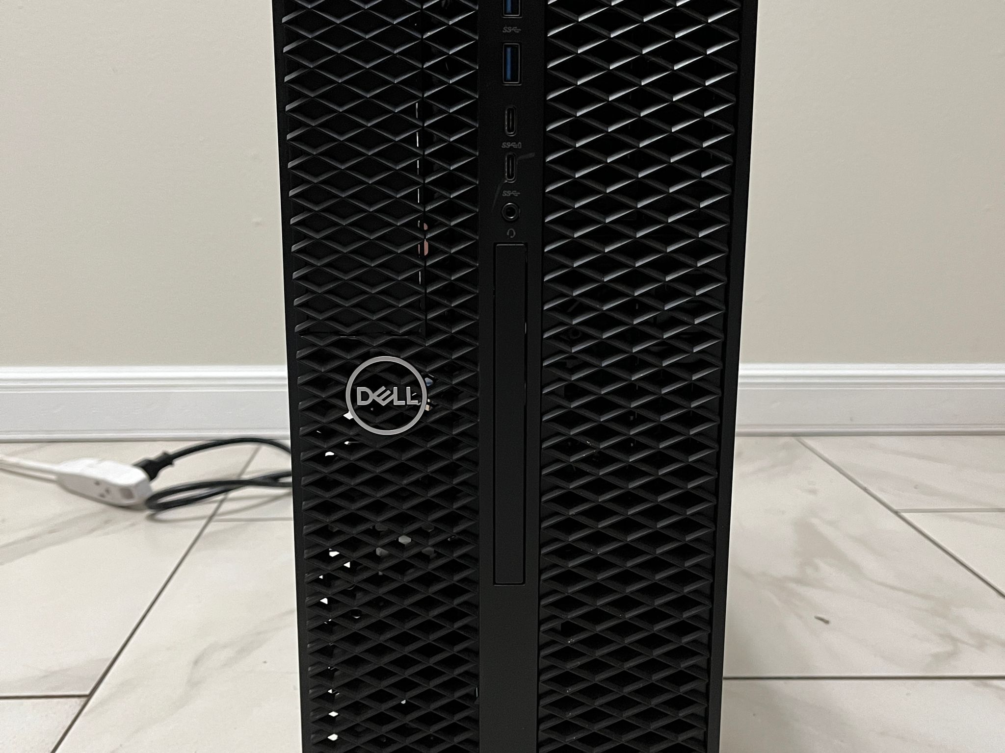NVIDIA RTX 2080 Ti 11GB, Intel i7-7800x, 16GB RAM, 1 TB SSD, High FPS Dell Gaming PC w/ Wi-Fi & BT