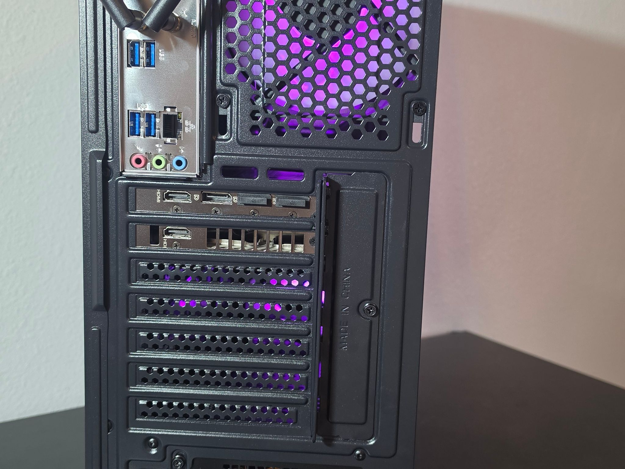 Aura // RTX 3060-ti / Ryzen 5 5600x / 32GB DDR4 / 1TB SSD / Wi-Fi + BT 1080p Gaming PC