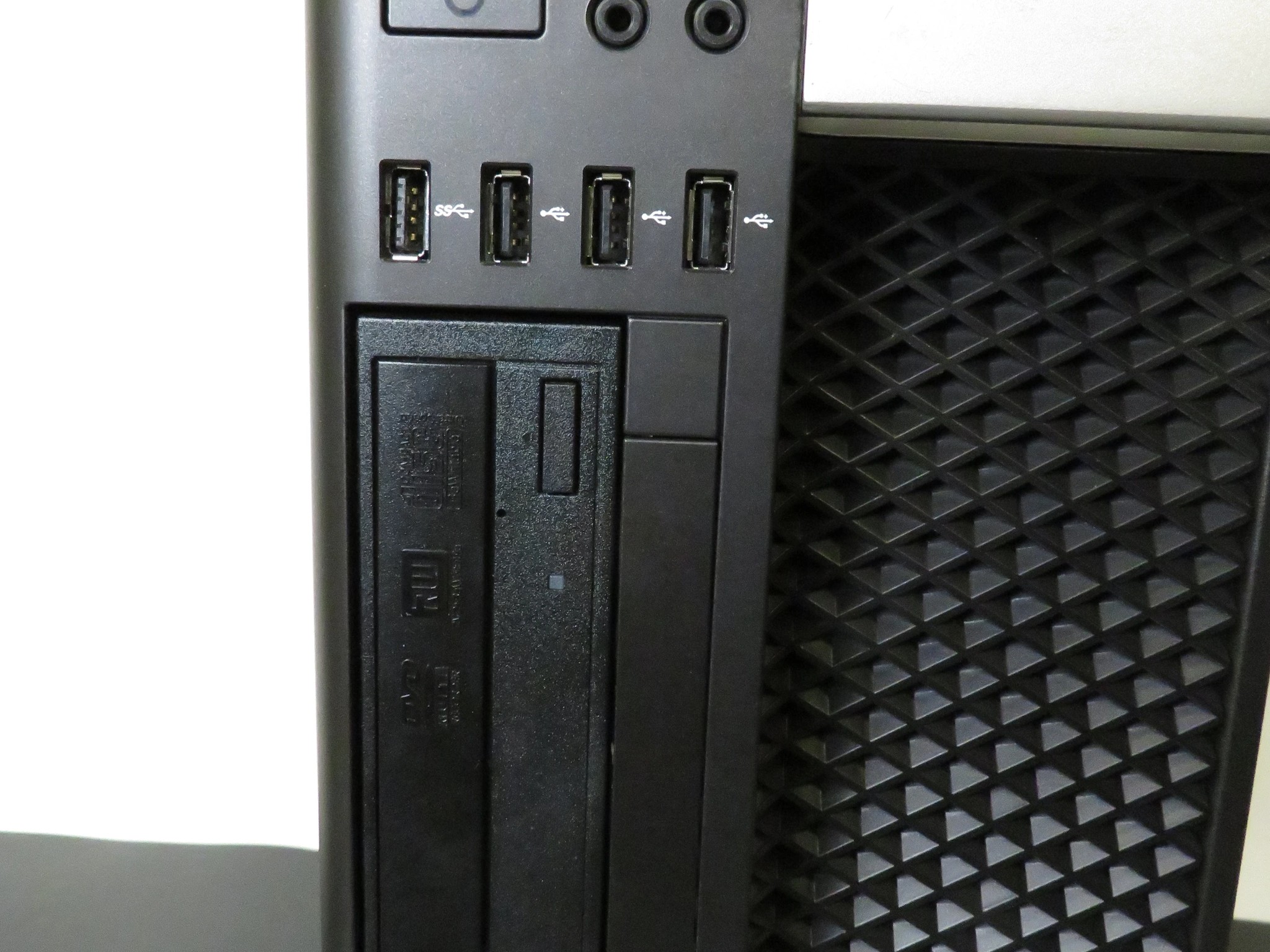 Repurposed GAMER: Dell 5810 Workstation Xeon E5 1620 V3 + GTX 1660 Super + 32 GB DDR4 + 1 TB SSD