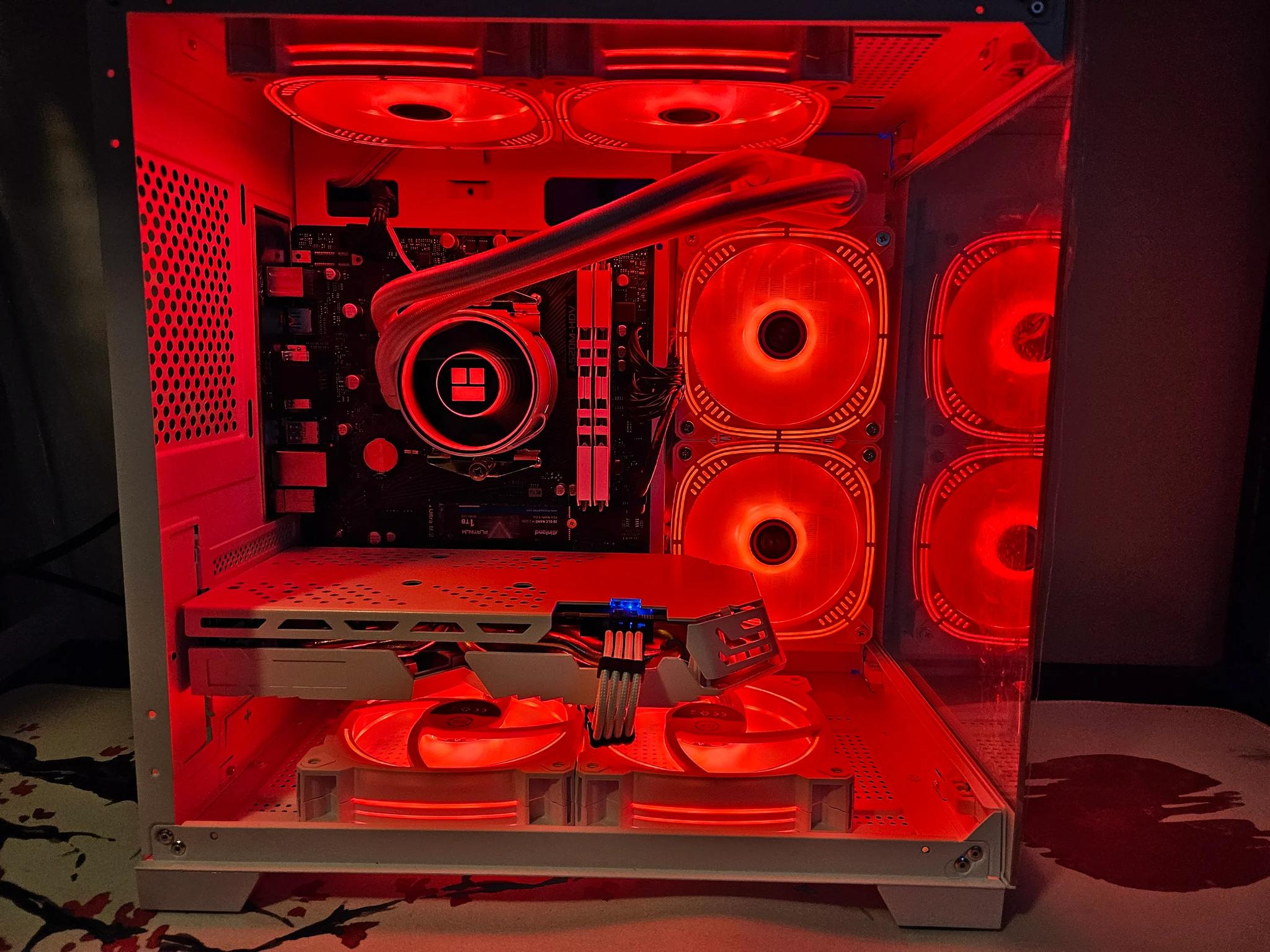 Artic Beast liquid cooled rig Ryzen 5 / 32GB RAM / 1TB SSD / RX6600