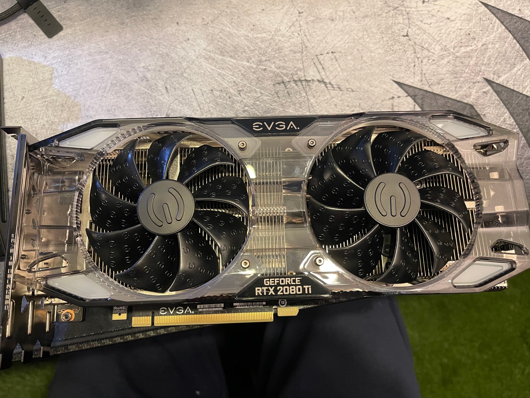 EVGA GeForce RTX 2080 Ti XC ULTRA GAMING