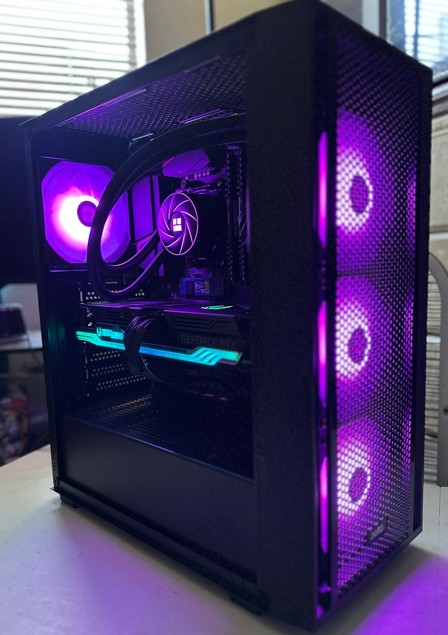 Ryzen 7 3800X / RTX 3070 Ti / 1TB NVME / 32GB RAM