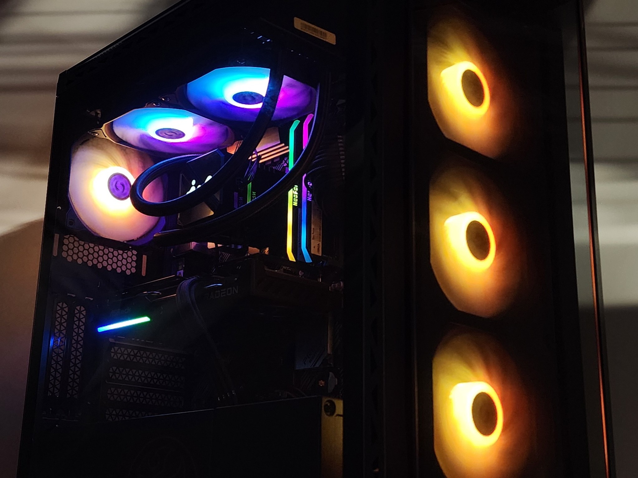 Gaming PC Ryzen 7 5700X 16GB RAM 1TB SSD RX 9060 8GB Windows 11 Computer