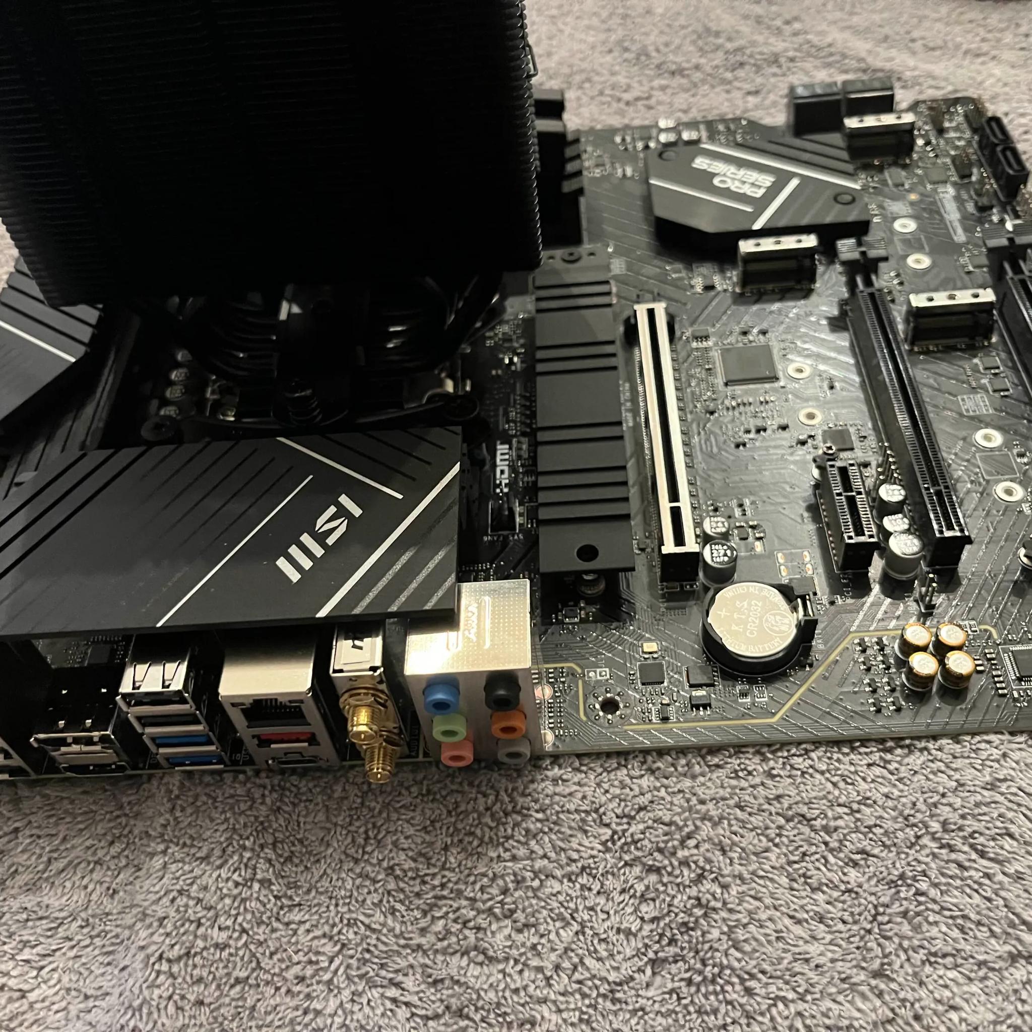 13600k / MSI mobo / DDR5 Ram / Noctua Cooler (Combo)