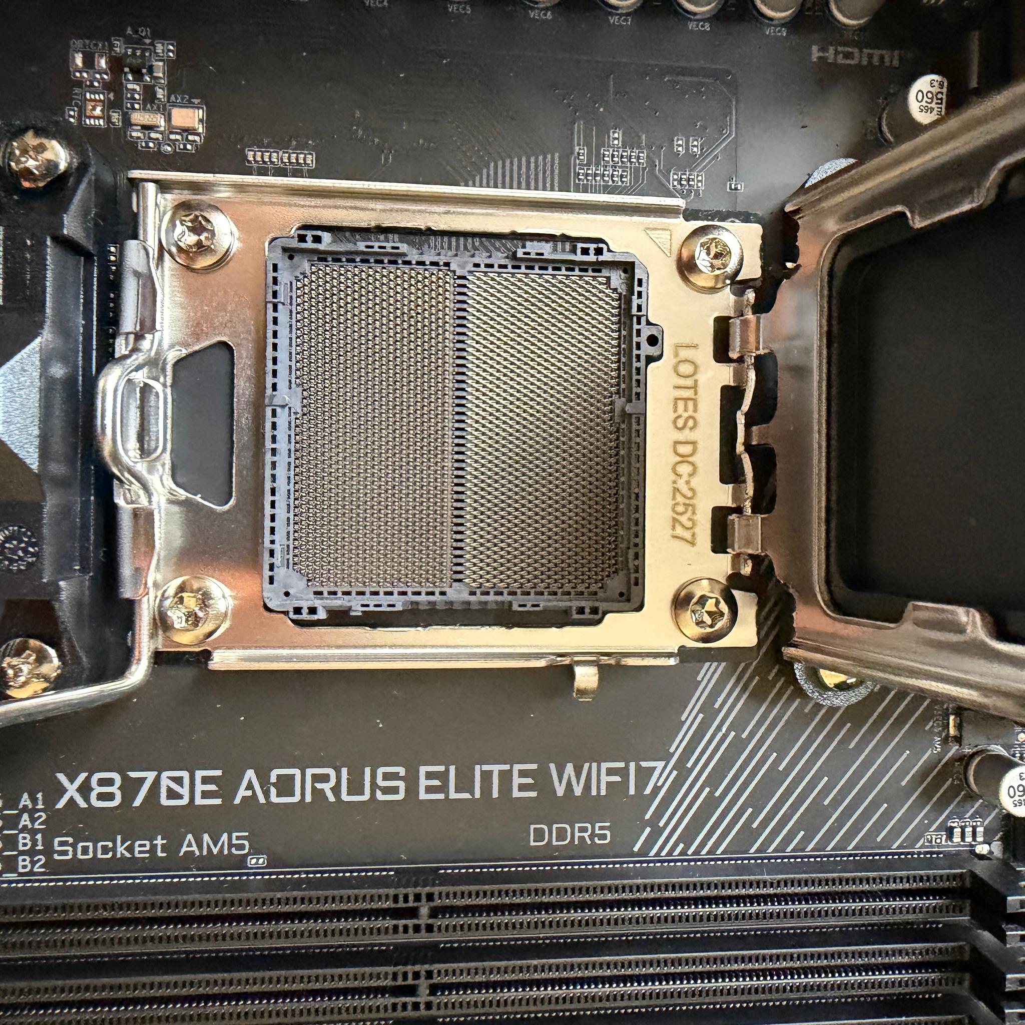 Gigabyte X870E Aorus Elite