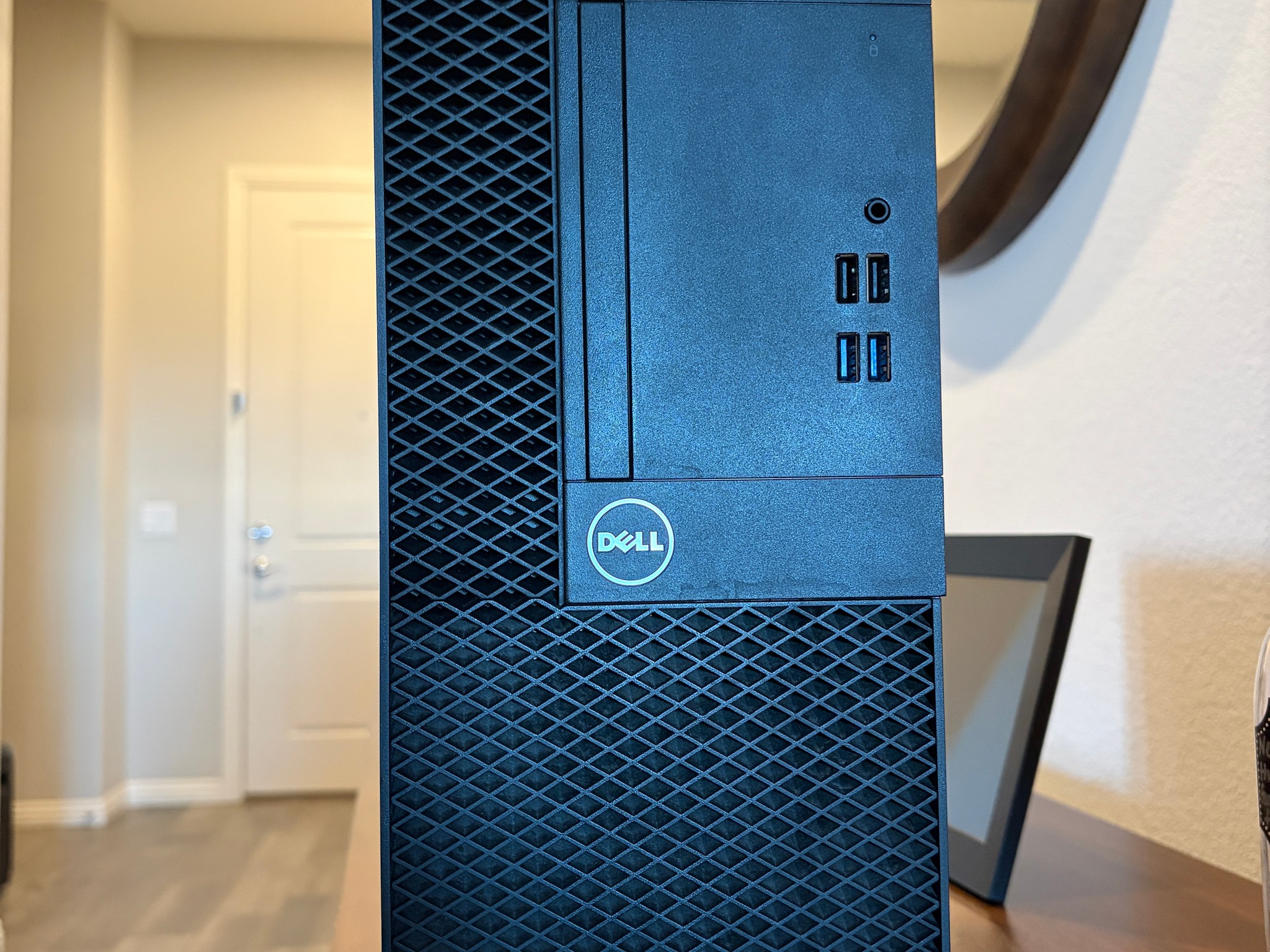 RX 6500 XT Gaming Desktop (i7‑7700)